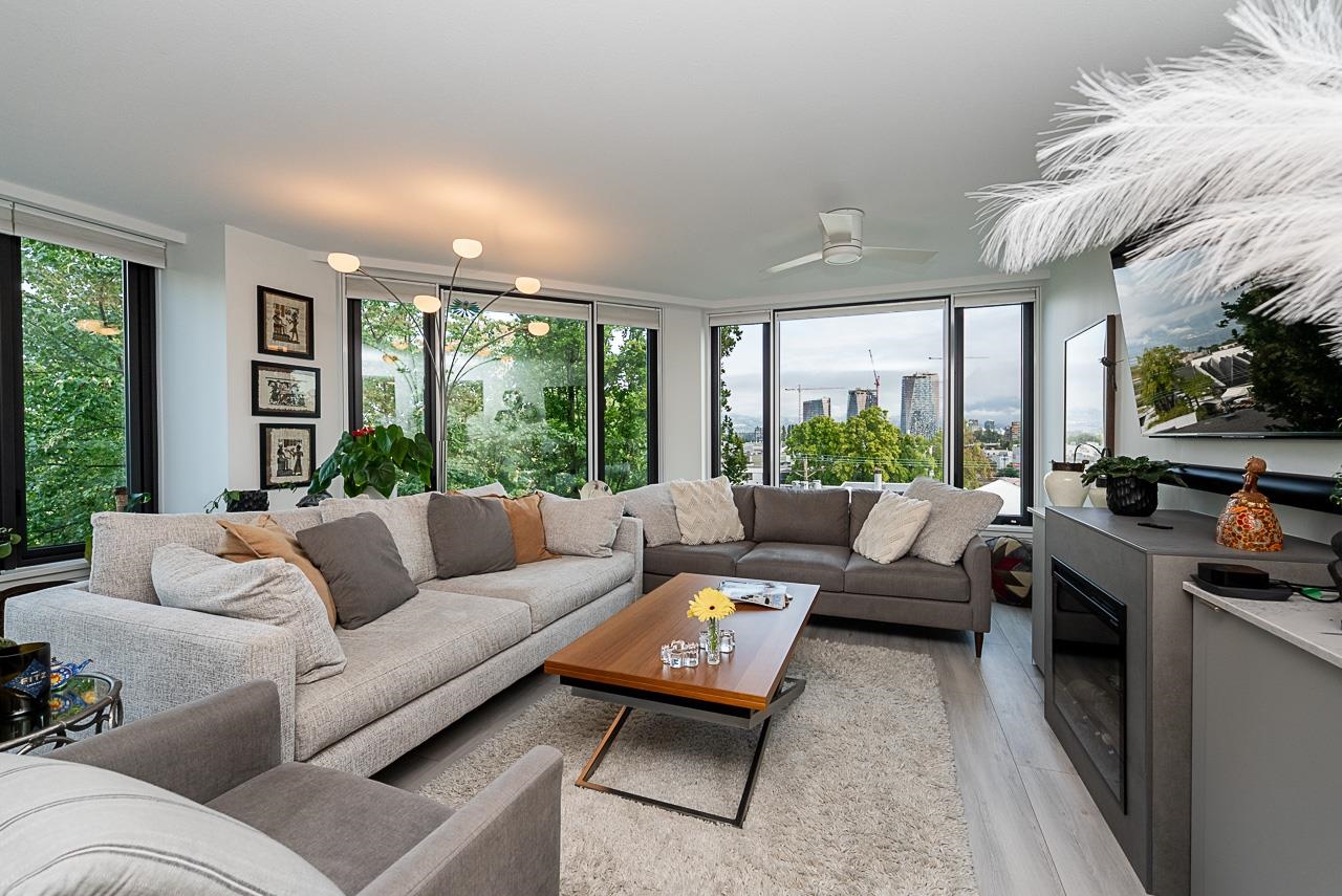 2201 Pine Street #410, Vancouver, BC V6J 5E7