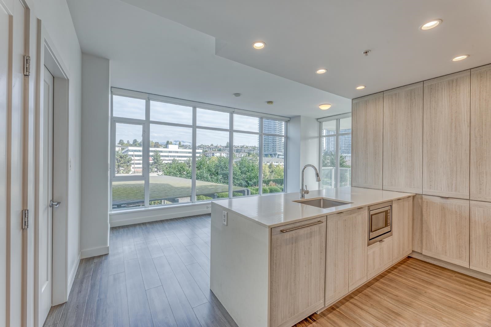 2311 Beta Avenue #506, Burnaby, BC V5C 0M1