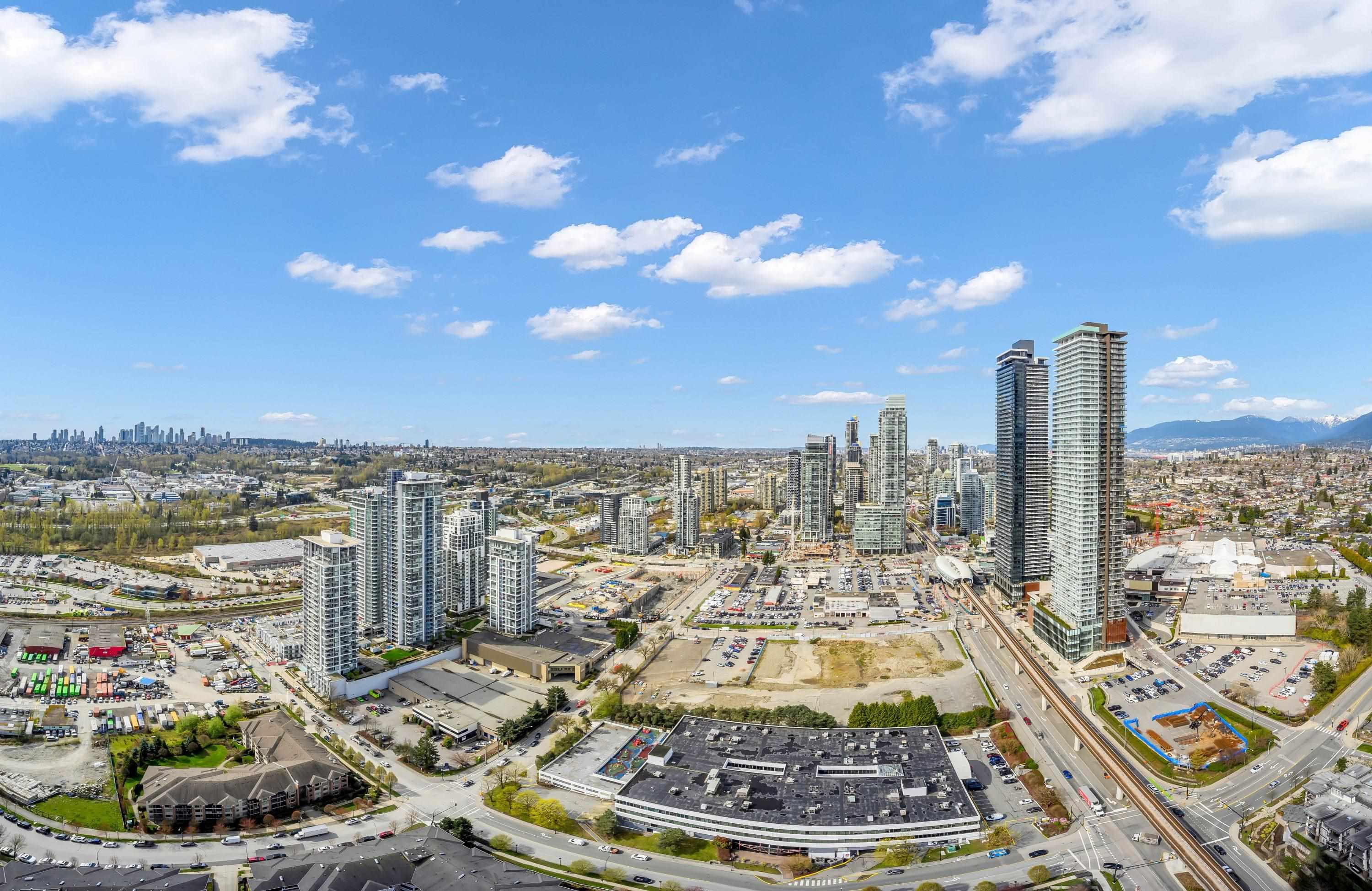 4720 Lougheed Hwy #4202, Burnaby, BC V5C 0M8