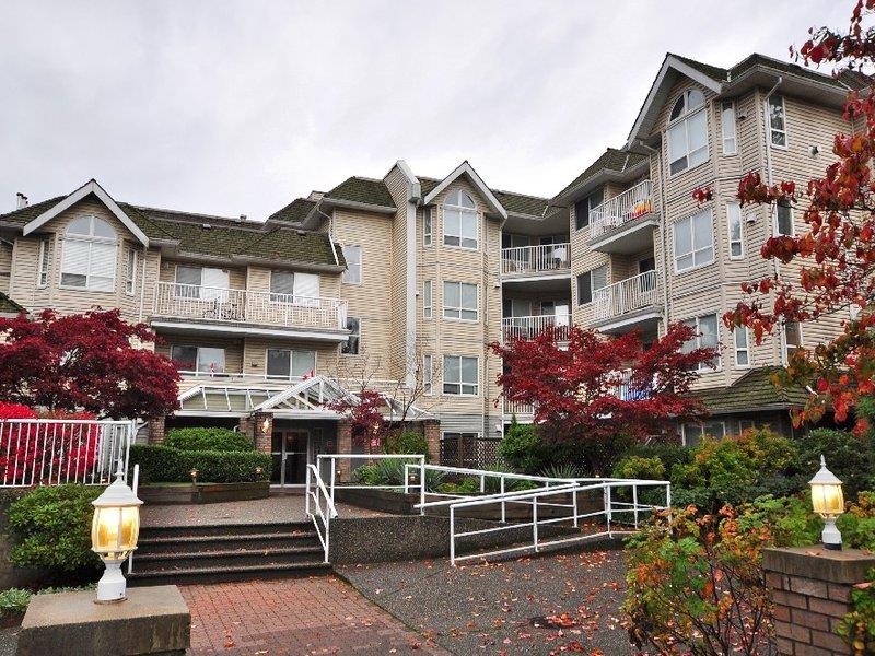 13475 96 Avenue #304, Surrey, BC V3V 1Y8