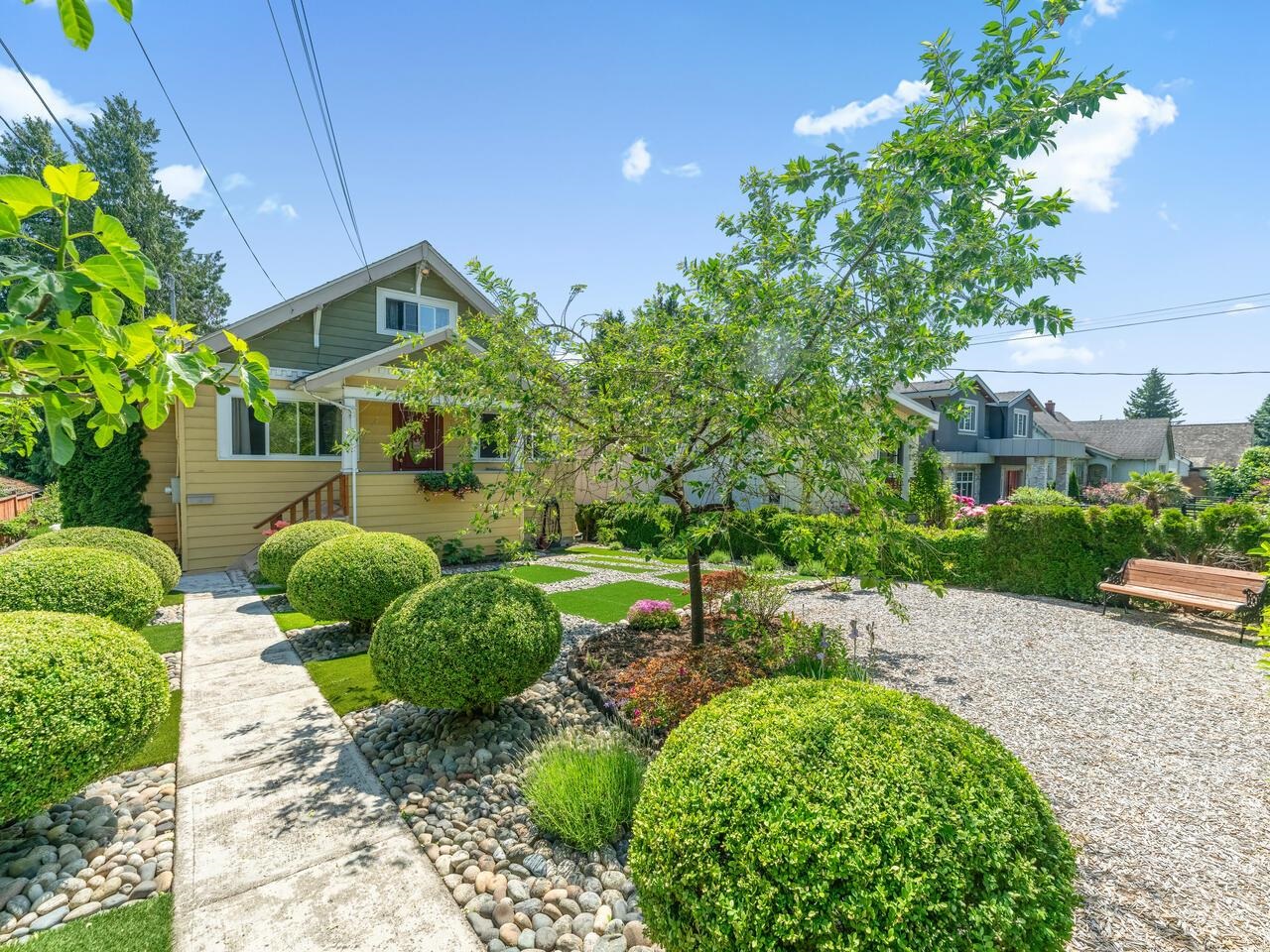 1504 8th Avenue, New Westminster, BC V3M 2S4
