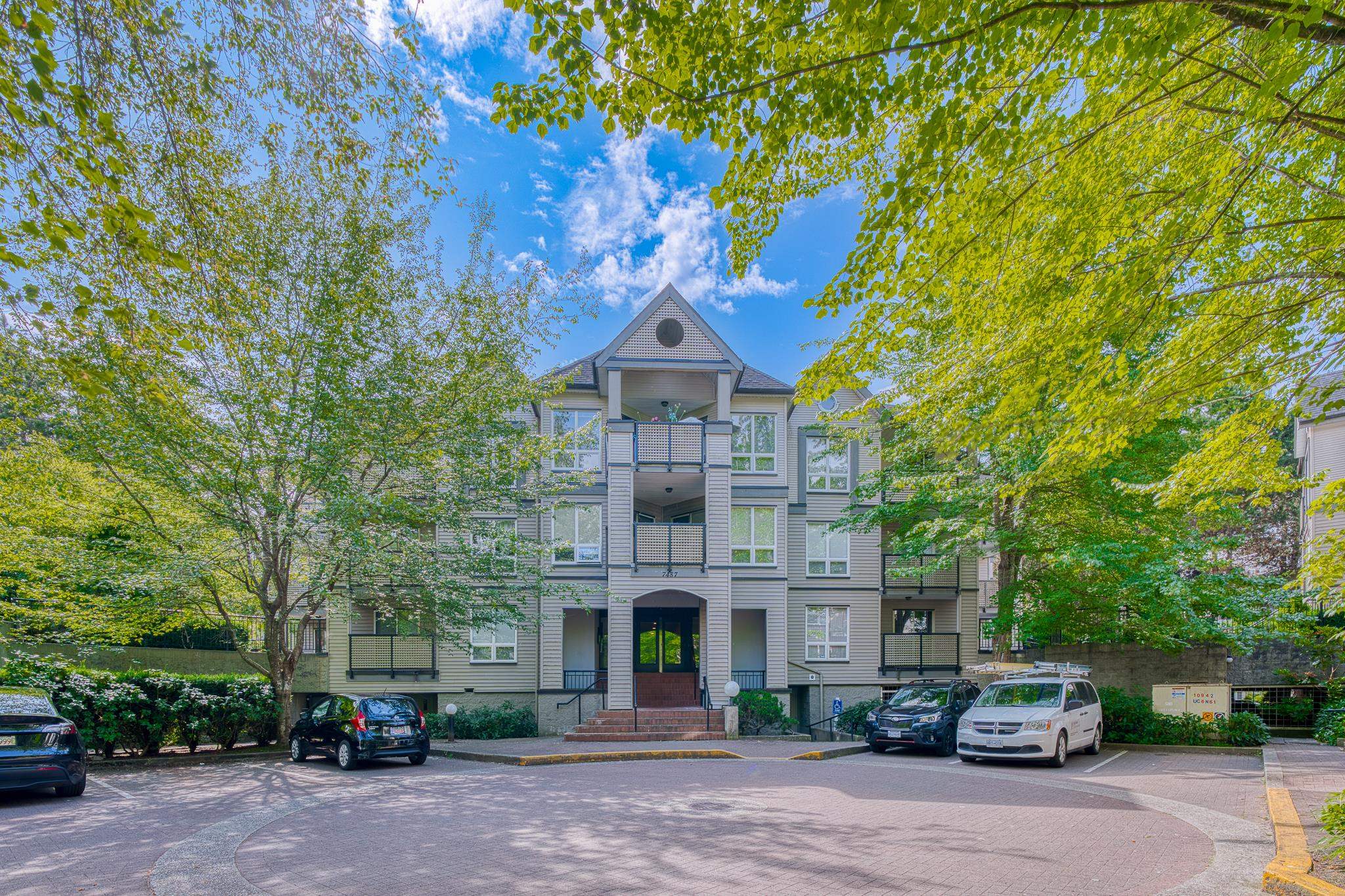 7457 Moffatt Road #unit 303, Richmond, BC V6Y 1X9