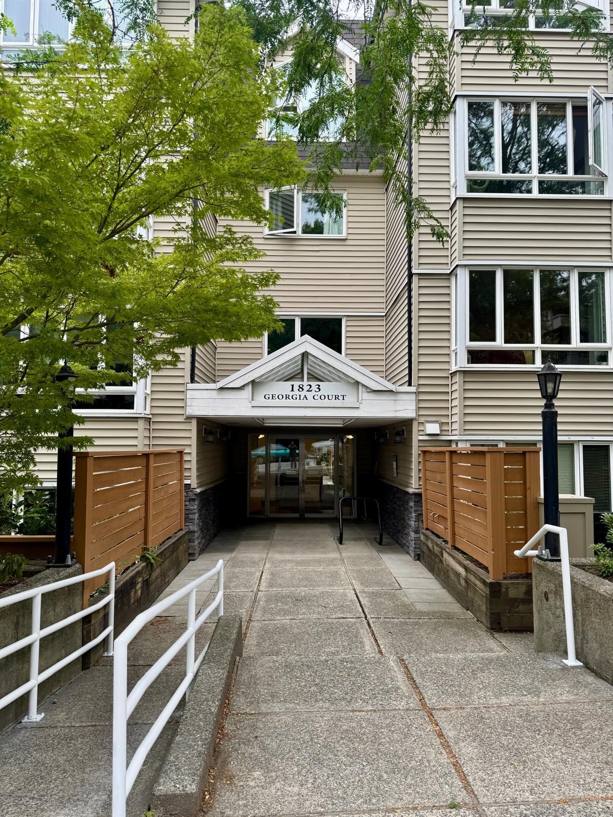 1823 East Georgia Street #205, Vancouver, BC V5L 2B5