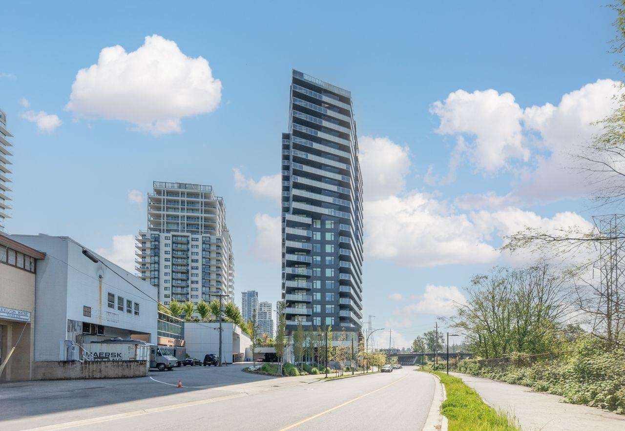 4433 Alaska Street #1201, Burnaby, BC V5C 5T3