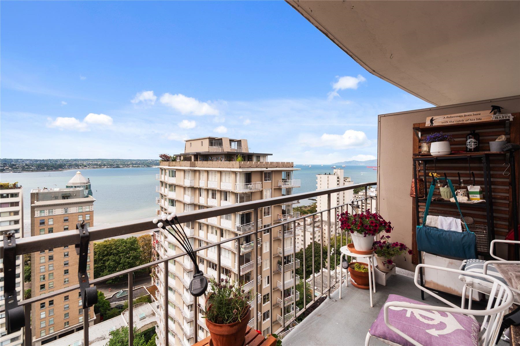 1850 Comox Street #2402, Vancouver, BC V6G 1R3