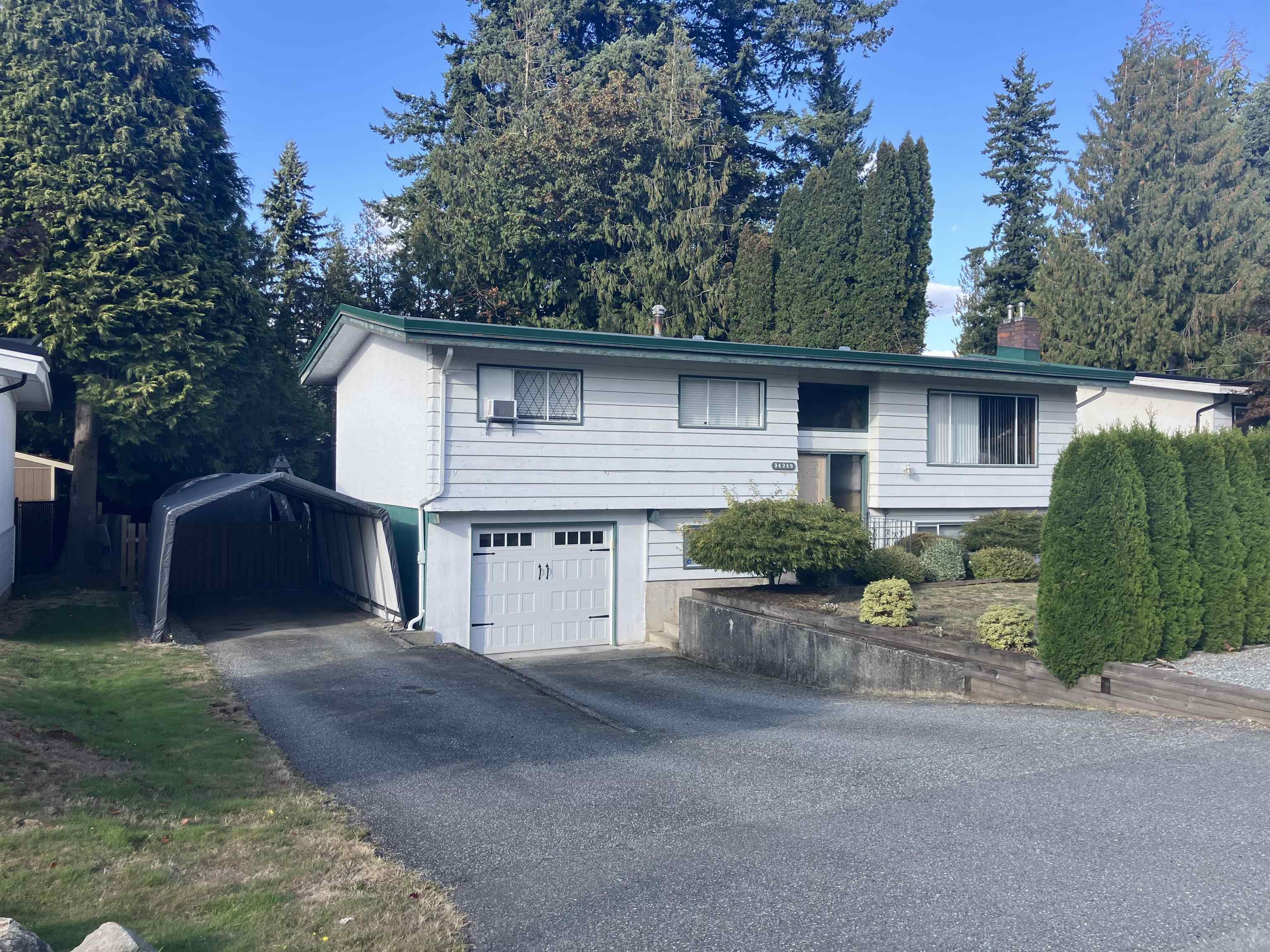 34243 Redwood Avenue, Abbotsford, BC V2S 2T6