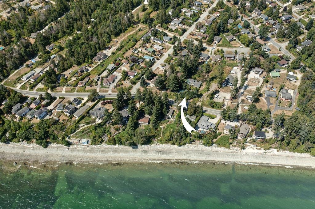 6184 Sunshine Coast Hwy, Sechelt, BC V7Z 0M1