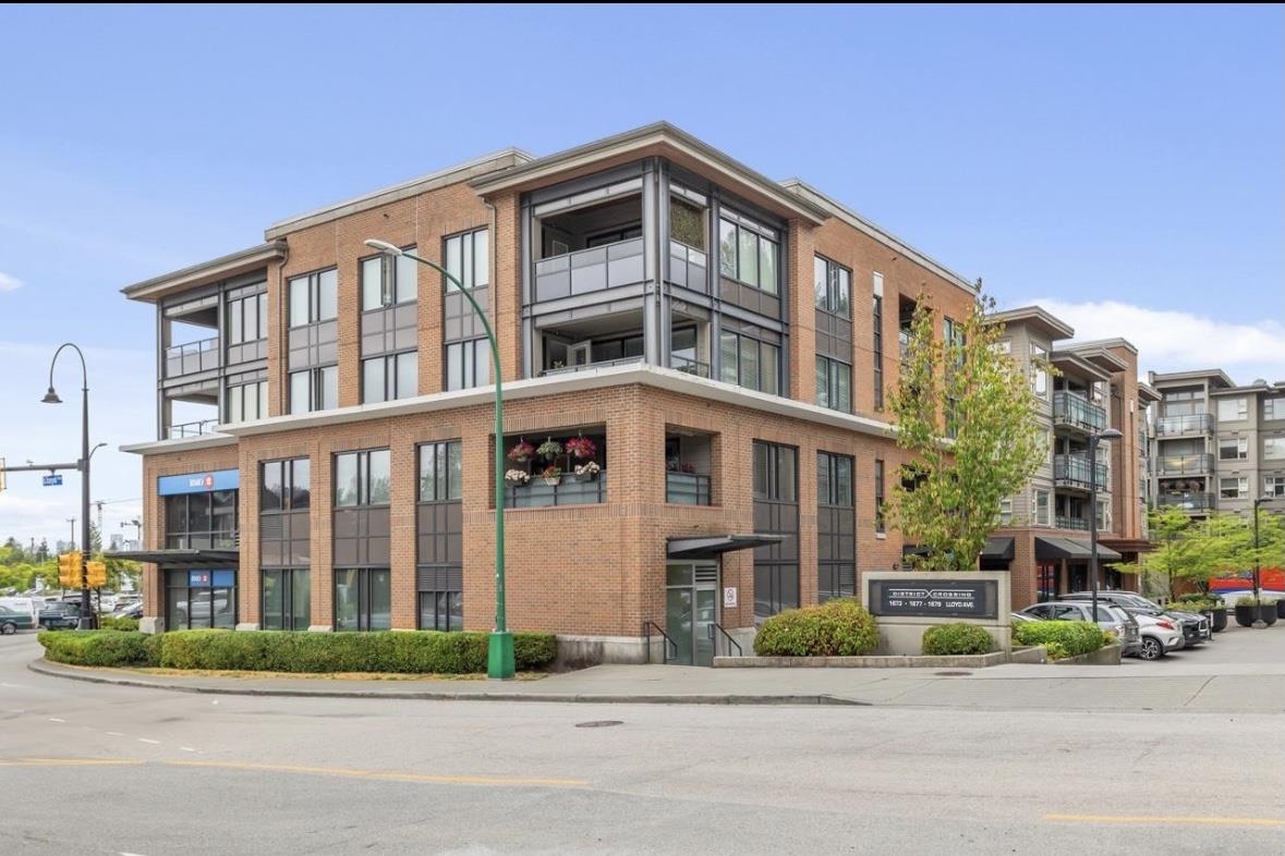 1673 Lloyd Avenue #410, North Vancouver, BC V7P 0A9