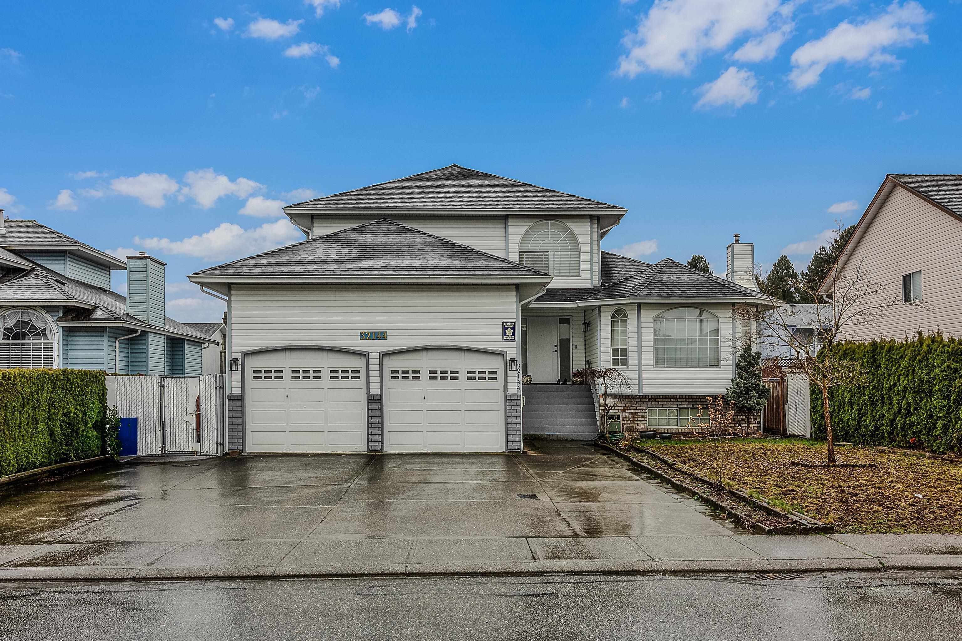32144 Ashcroft Drive, Abbotsford, BC V2T 5C7
