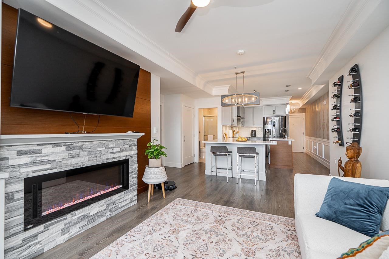 12460 191 Street #319, Pitt Meadows, BC V3Y 2J2