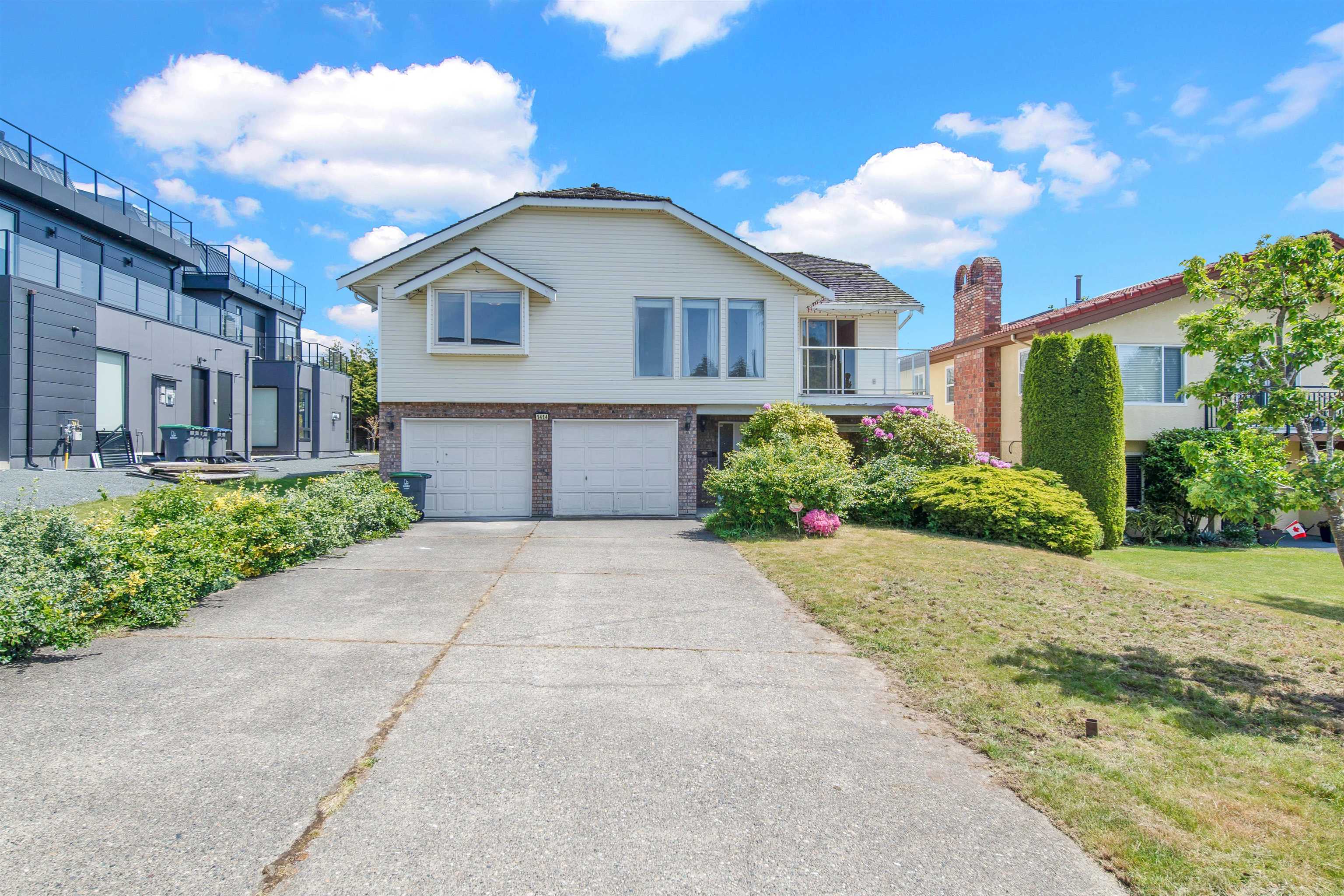 132b Street, White Rock, BC V4A 6H7