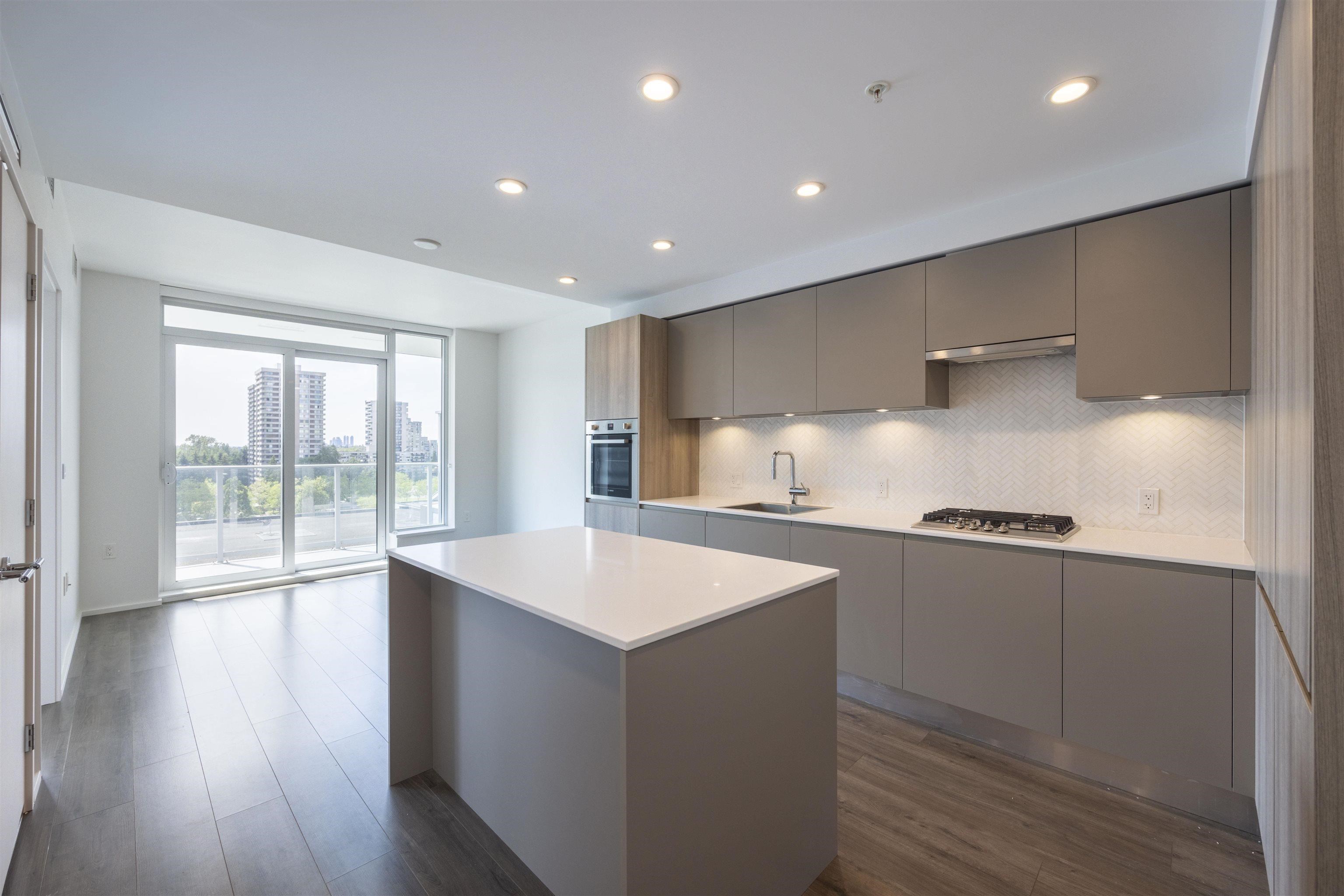 3809 Evergreen Place #410, Burnaby, BC V3J 0M1