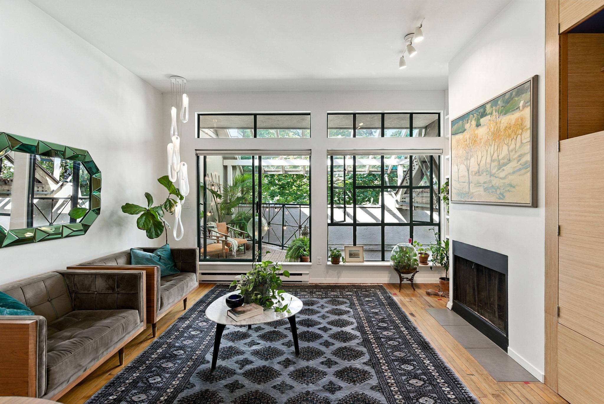 700 East Pender Street #303, Vancouver, BC V6A 1V7