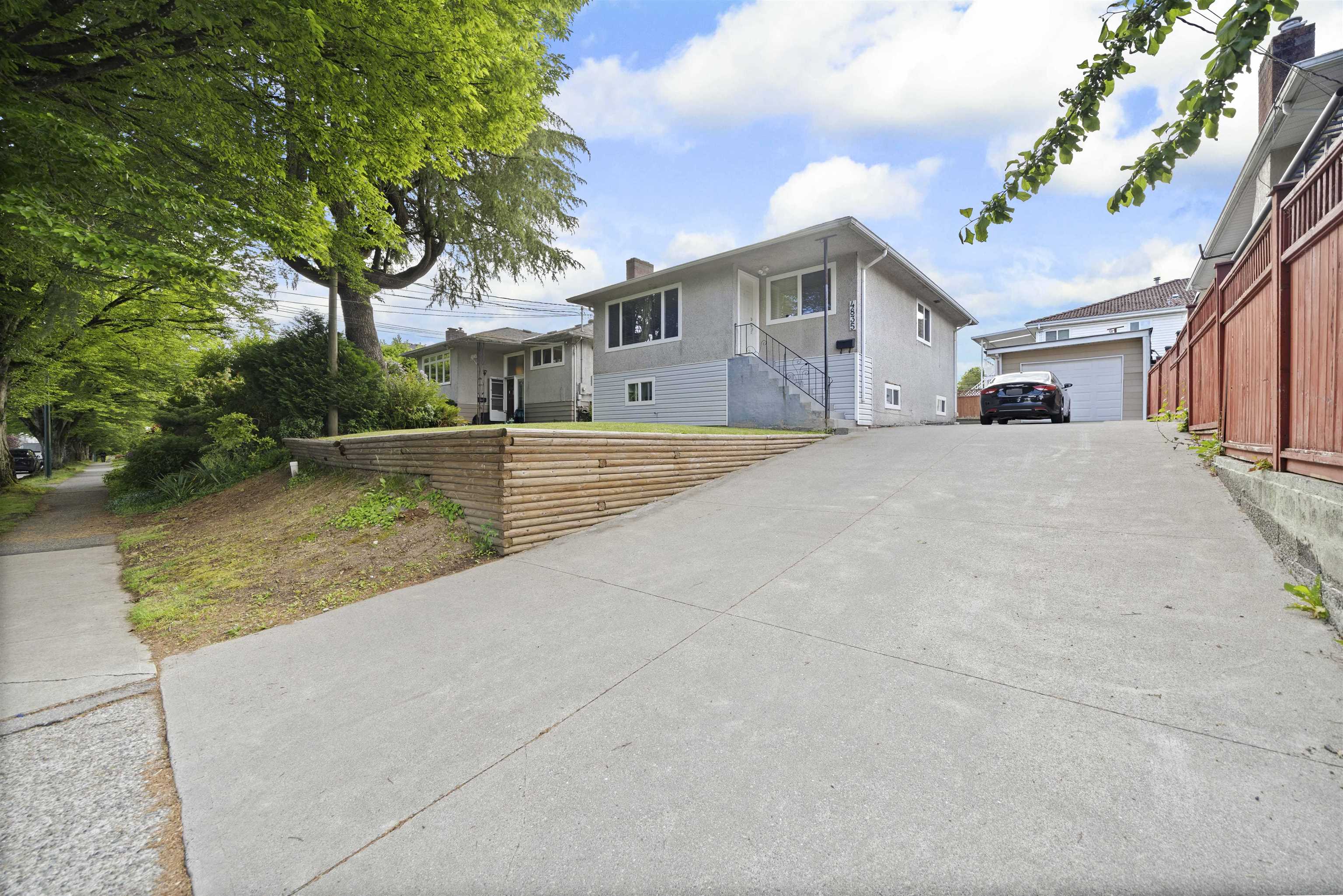 4835 Chatham Street, Vancouver, BC V5R 3Z1