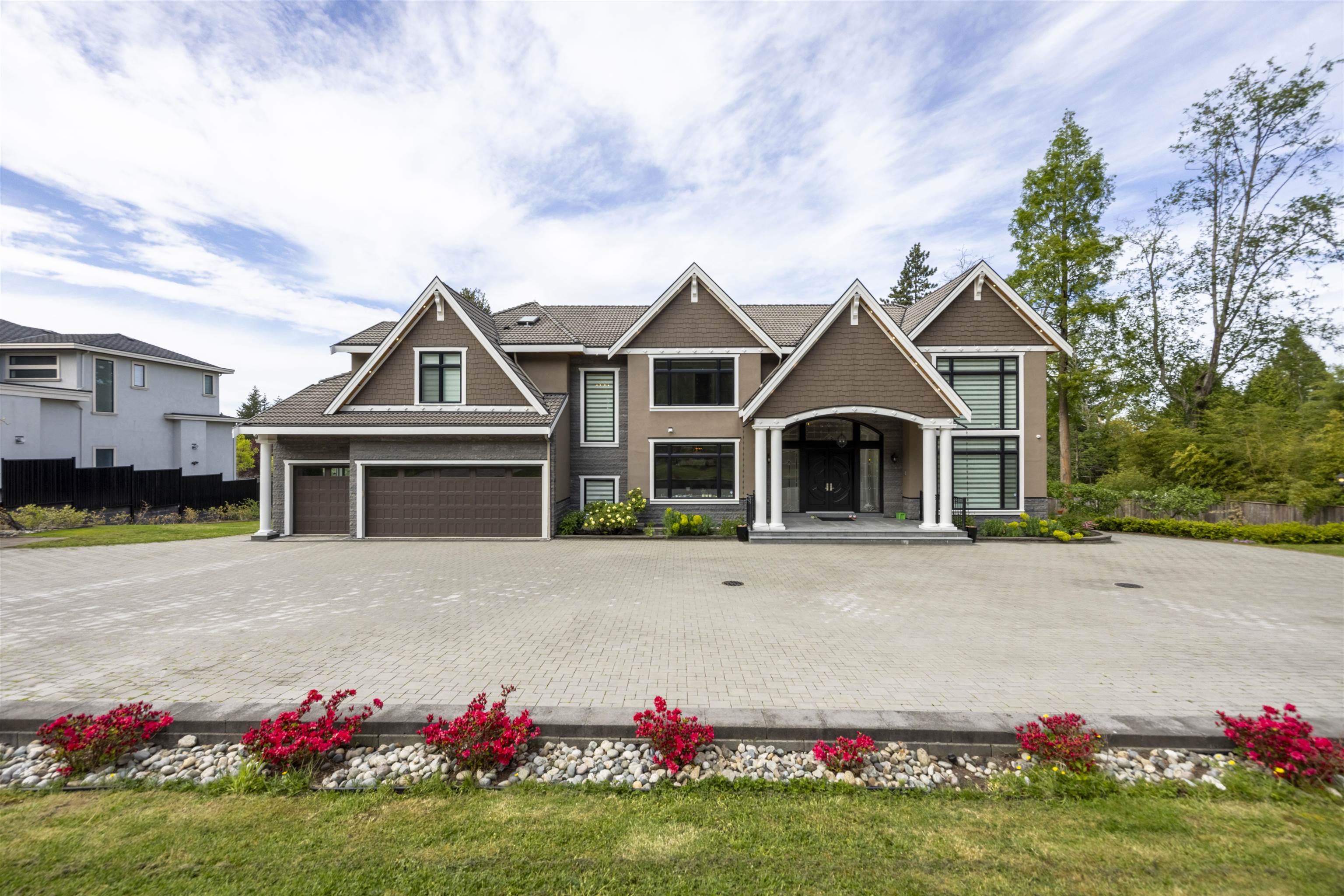28 Avenue, Surrey, BC V4P 1P4