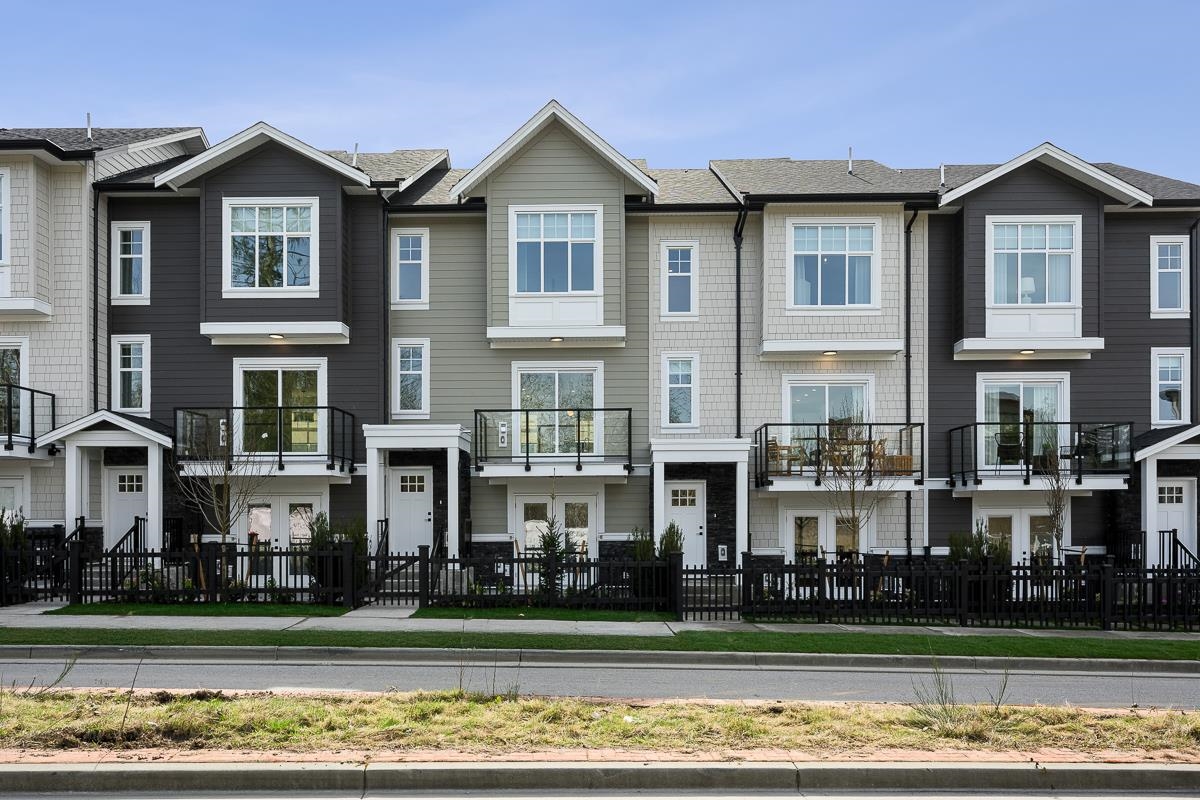 7716 207 Street #52, Langley, BC V2Y 2A5