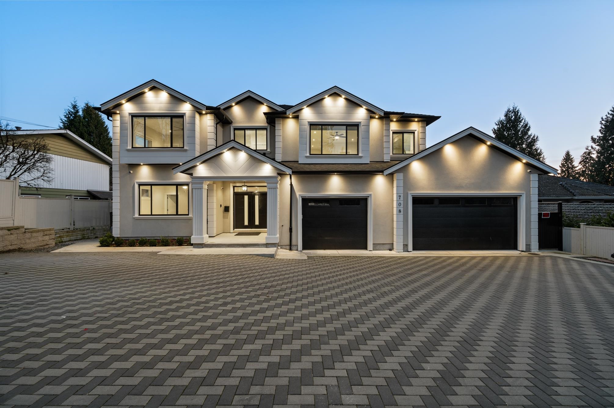 708 708 Austin Avenue, Coquitlam, BC V3K 3N1