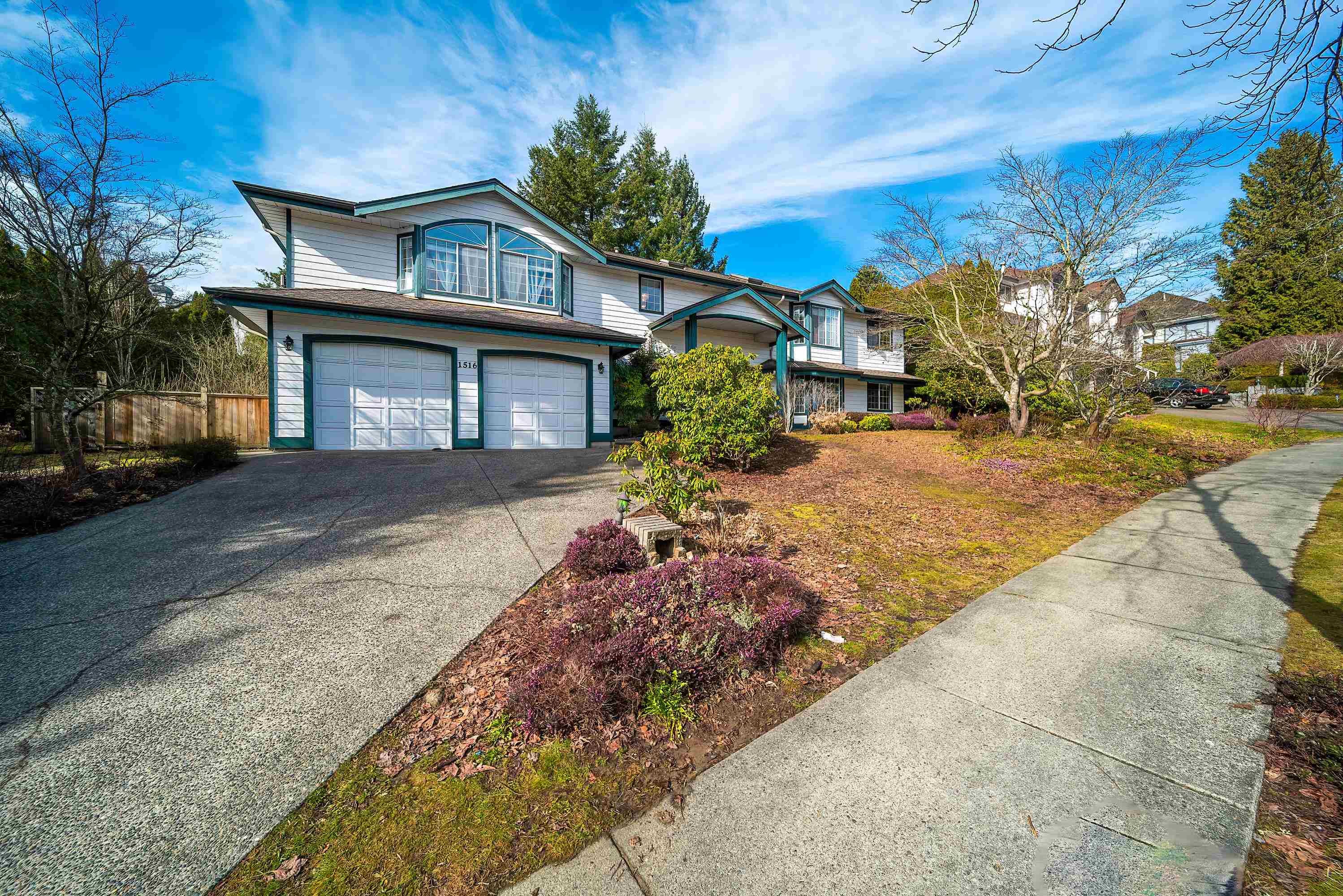 1516 Parkway Boulevard, Coquitlam, BC V3E 2V7