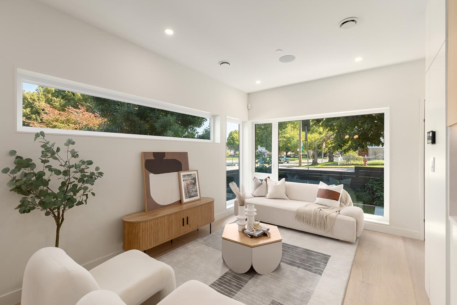 5403 Wales Street, Vancouver, BC V5R 3M9