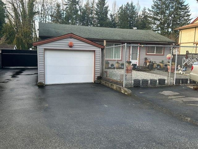 149 Street, Surrey, BC V3R 3Z5