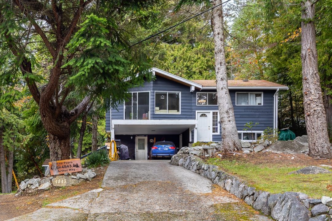 4843 Arthur Way, Madeira Park, BC V0N 2H1