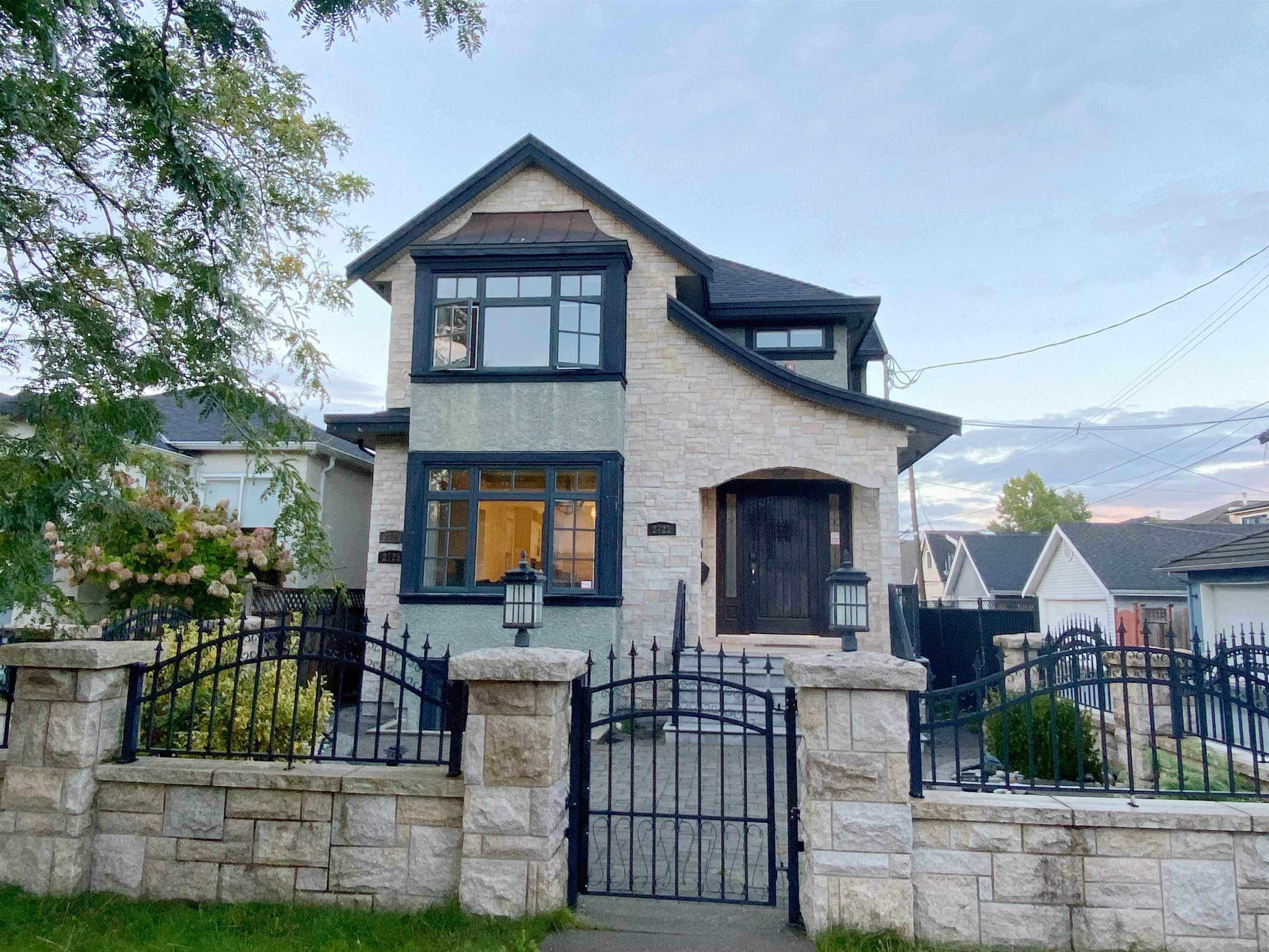 2721 West 21st Avenue, Vancouver, BC V6L 1K4
