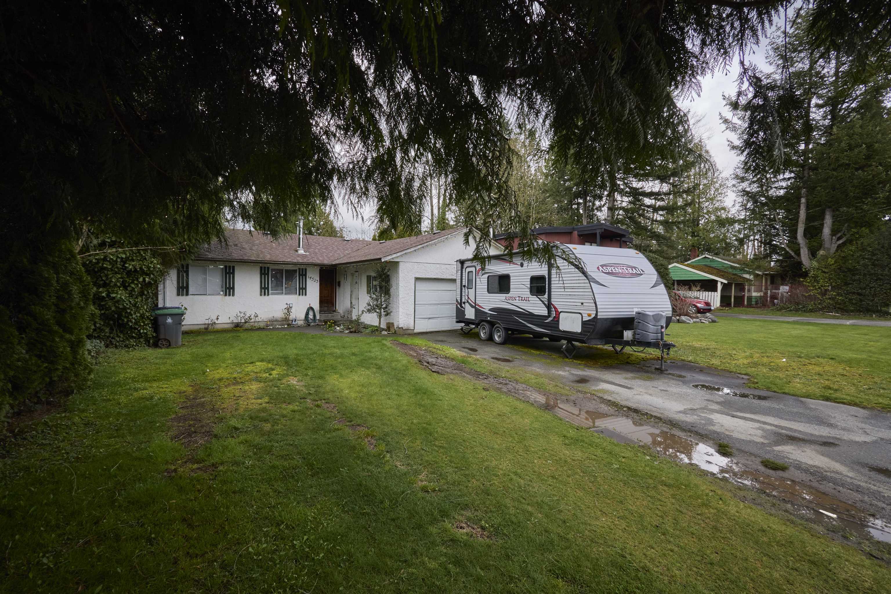 104a Avenue, Surrey, BC V3R 1R2