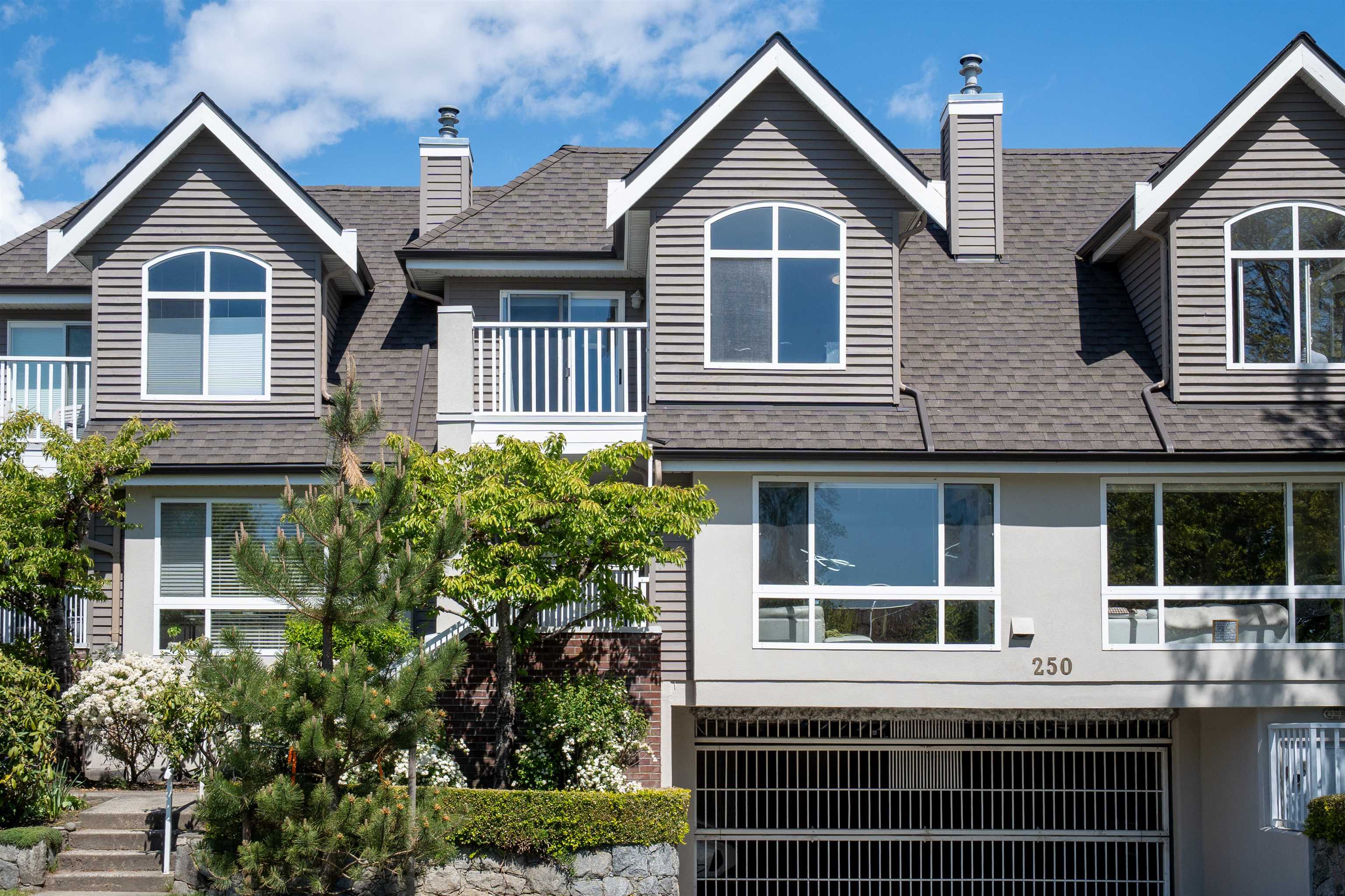 250 East Keith Road #2, North Vancouver, BC V7L 1V5