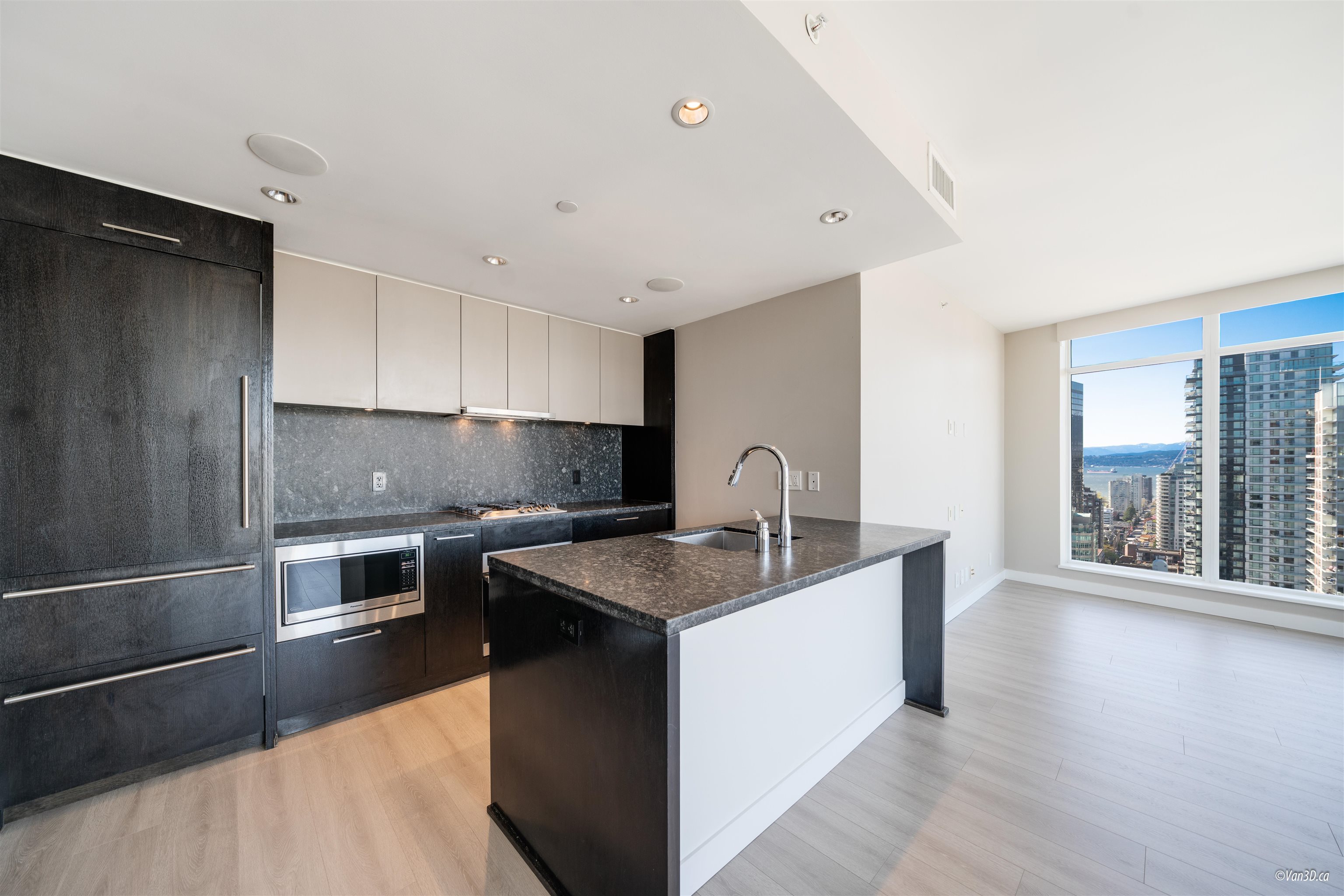 1372 Seymour Street #3603, Vancouver, BC V6B 0L1