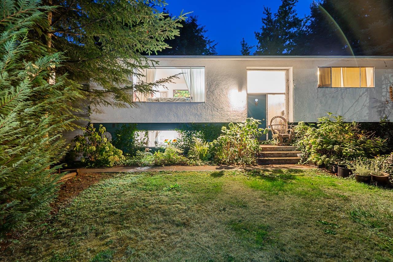 48 Avenue, Langley, BC V3A 3L9
