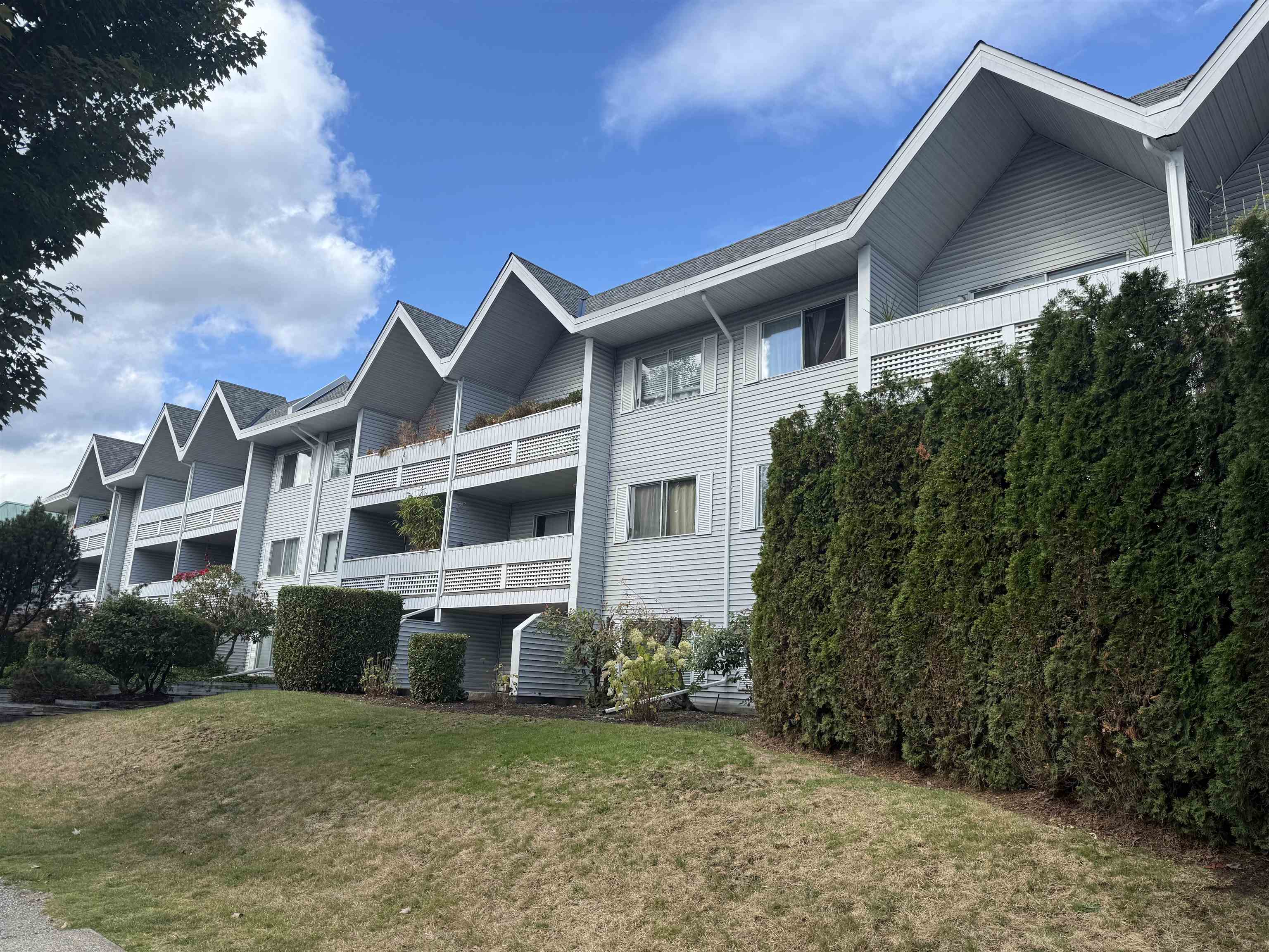 2055 Suffolk Avenue #108, Port Coquitlam, BC V3B 1H4