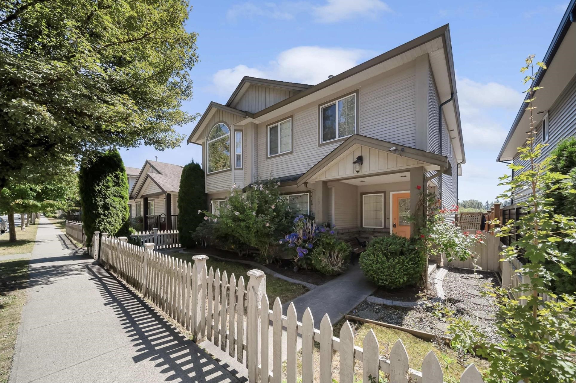 118 Avenue, Maple Ridge, BC V4R 1Y9