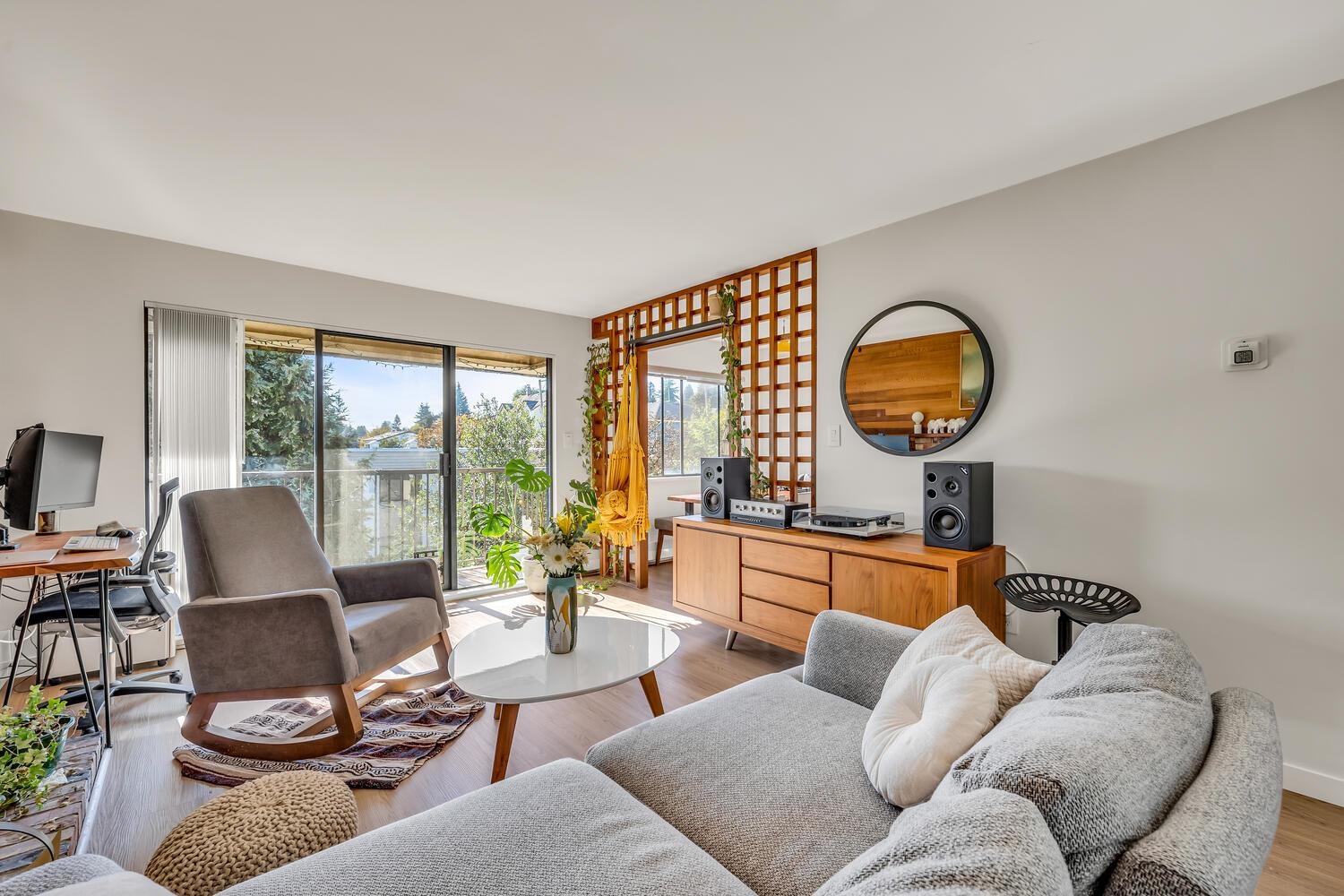 466 East 8th Avenue #504, New Westminster, BC V3L 4L2