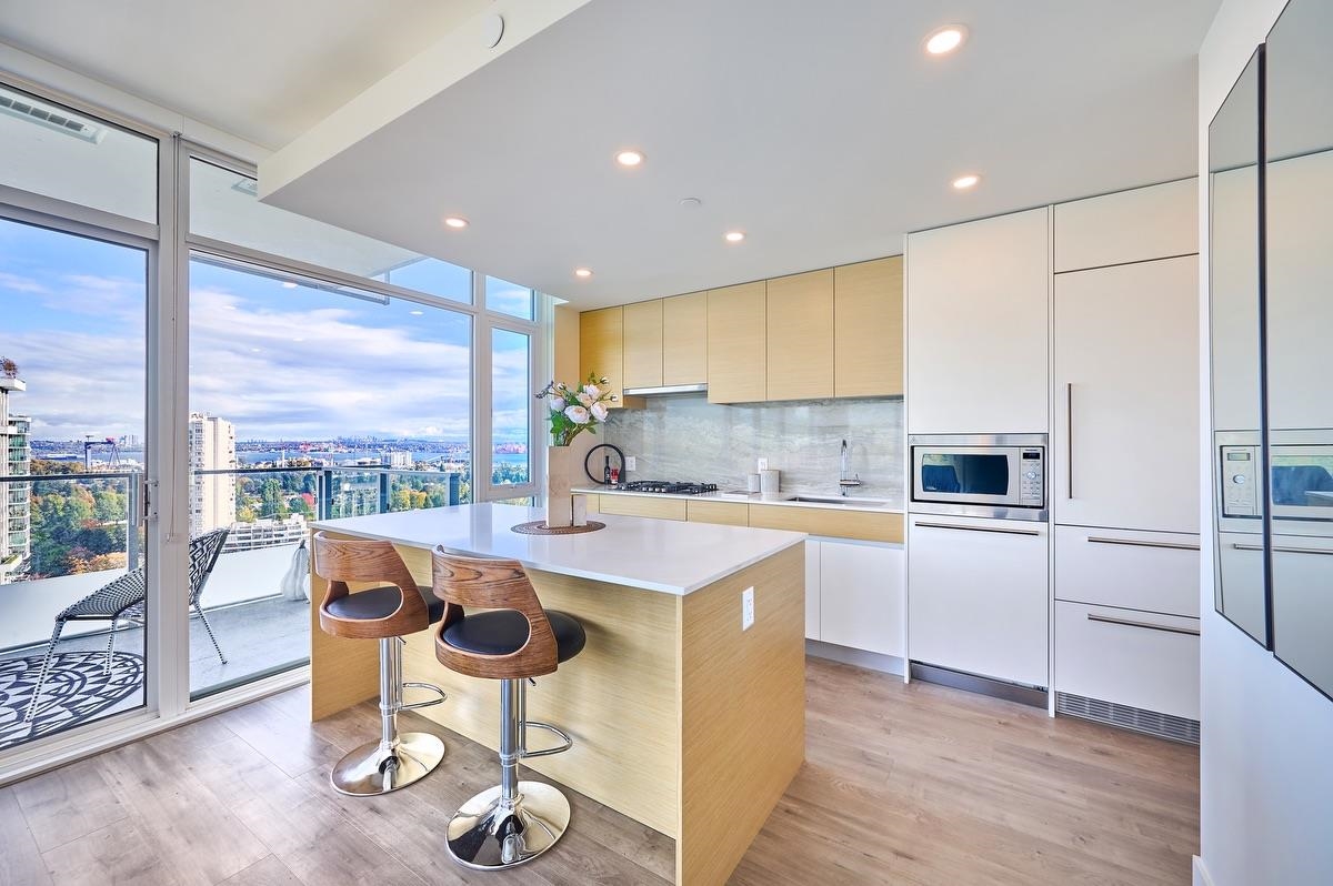 200 Klahanie Court #2002, West Vancouver, BC V7P 0E4