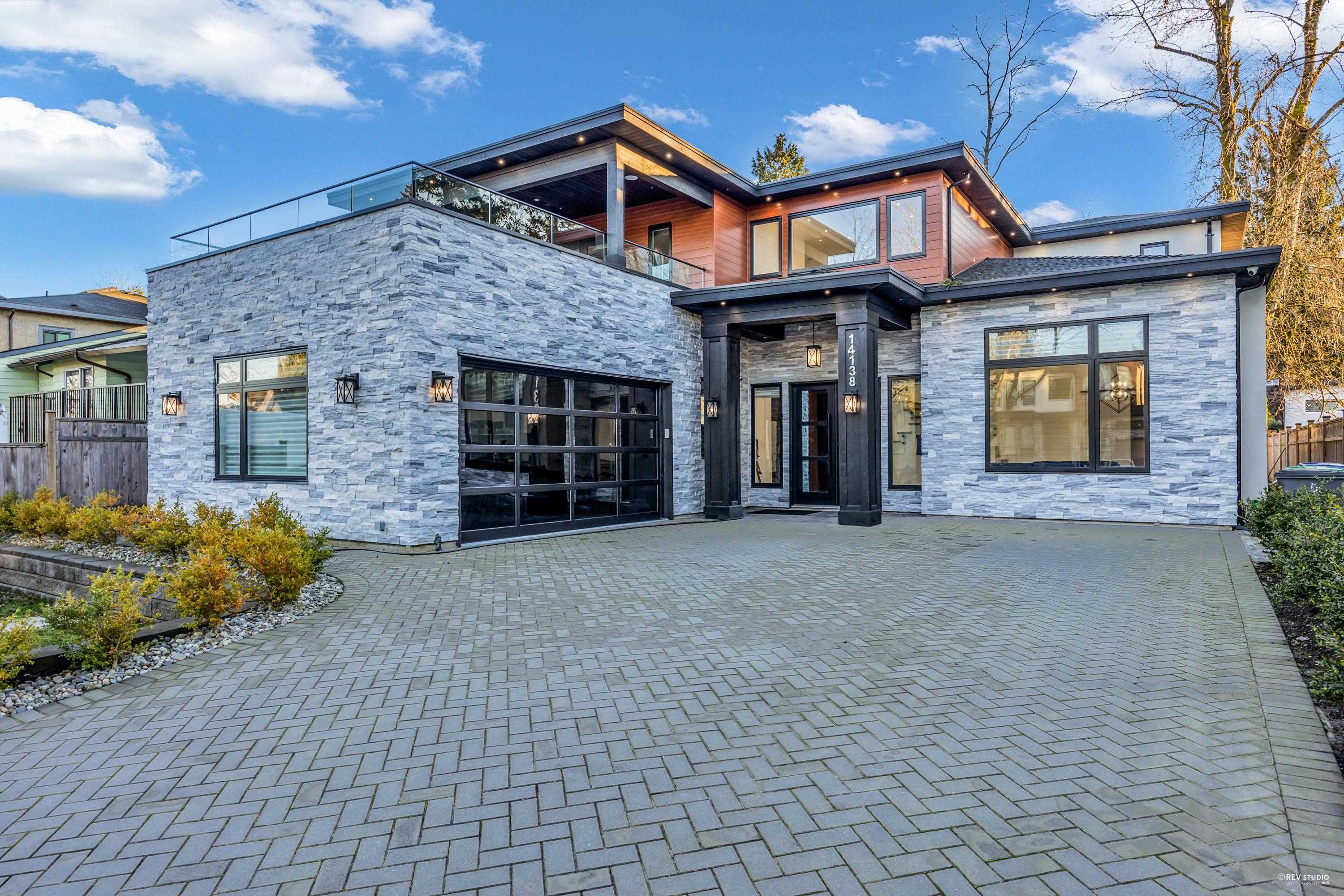 75a Avenue, Surrey, BC V3W 6T5