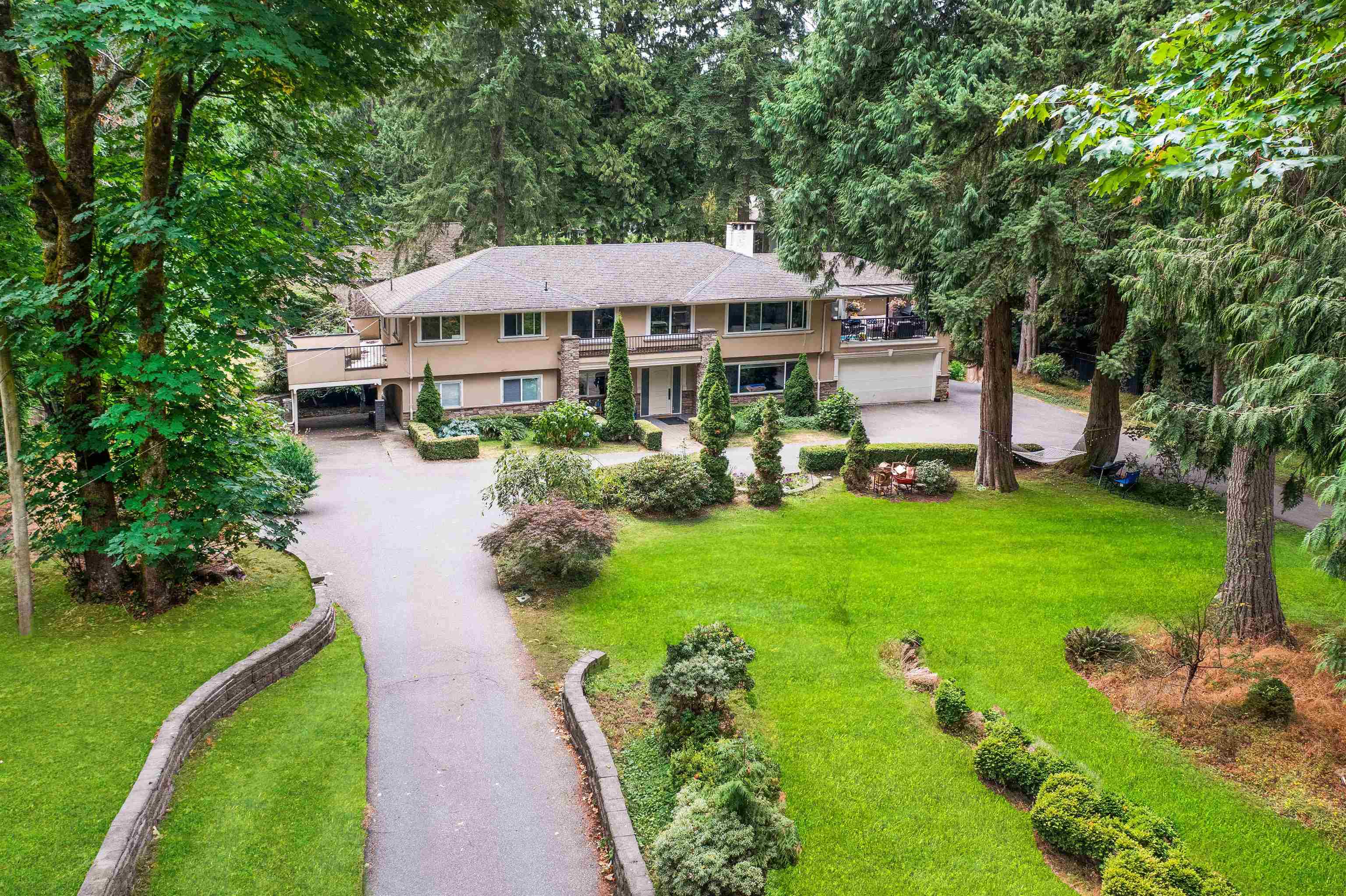 32 Avenue, Surrey, BC V4P 2B8