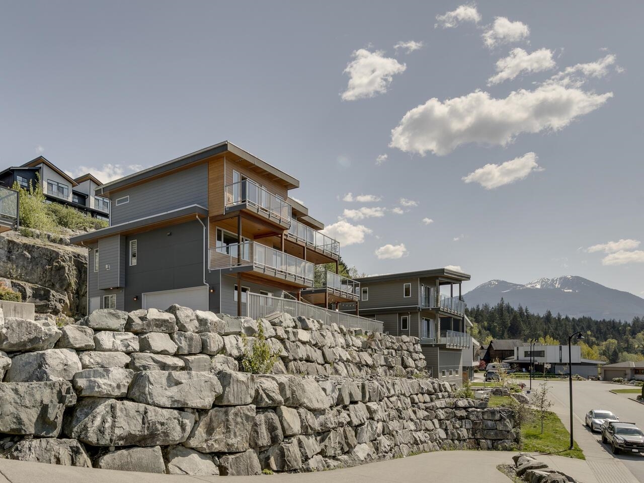41230 Rockridge Place, Squamish, BC V8B 0S4