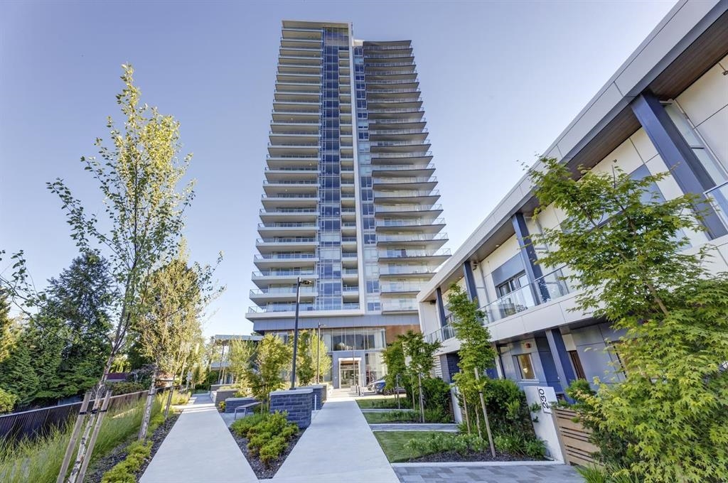 200 Klahanie Court #2207, West Vancouver, BC V7P 0E4