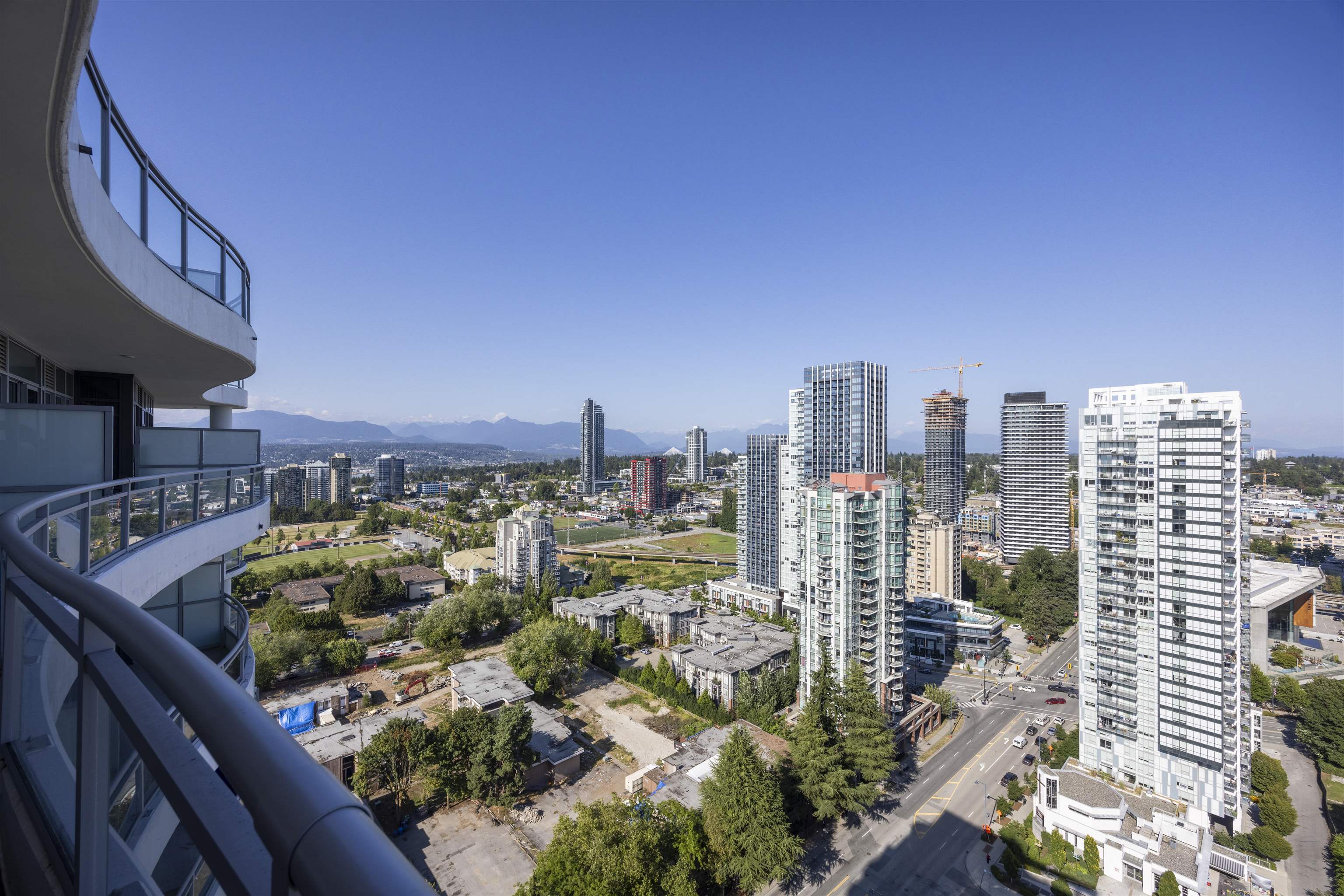 13318 104 Avenue #2605, Surrey, BC V3T 0R2