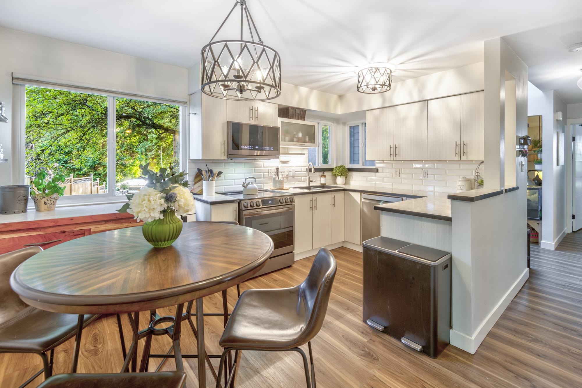2590 Austin Avenue #8, Coquitlam, BC V3K 5X4
