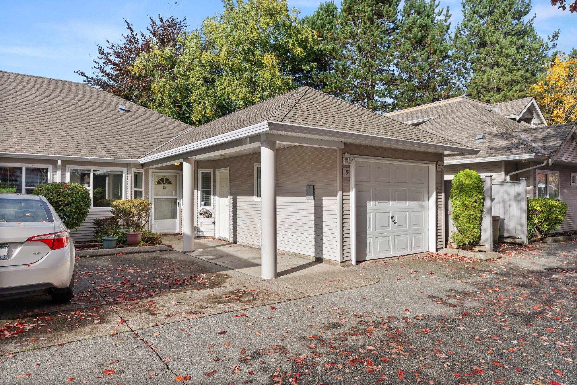 7127 124 Street #19, Surrey, BC V3W 3W9