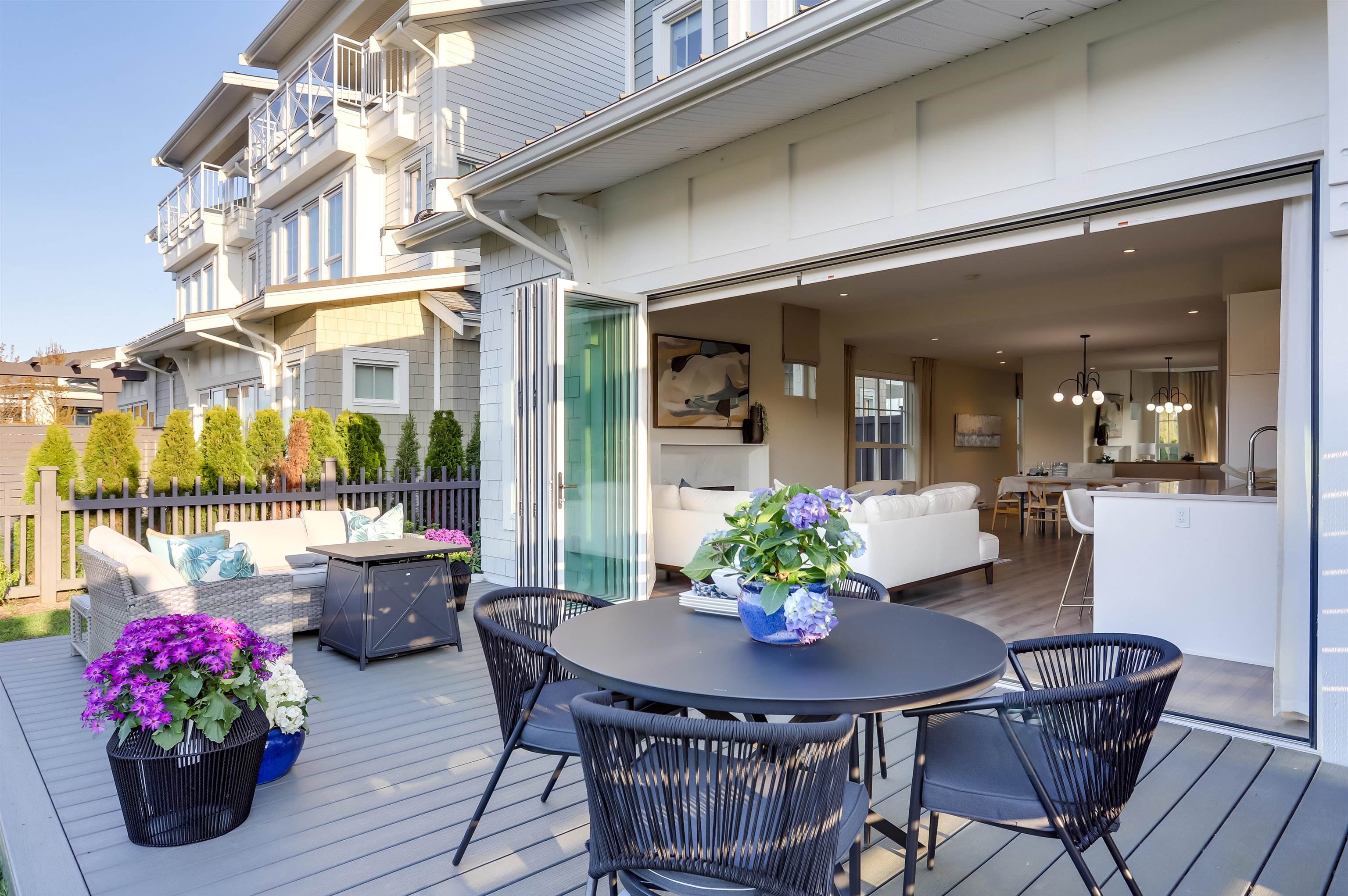 5311 Admiral Way #100, Delta, BC V4K 0E2