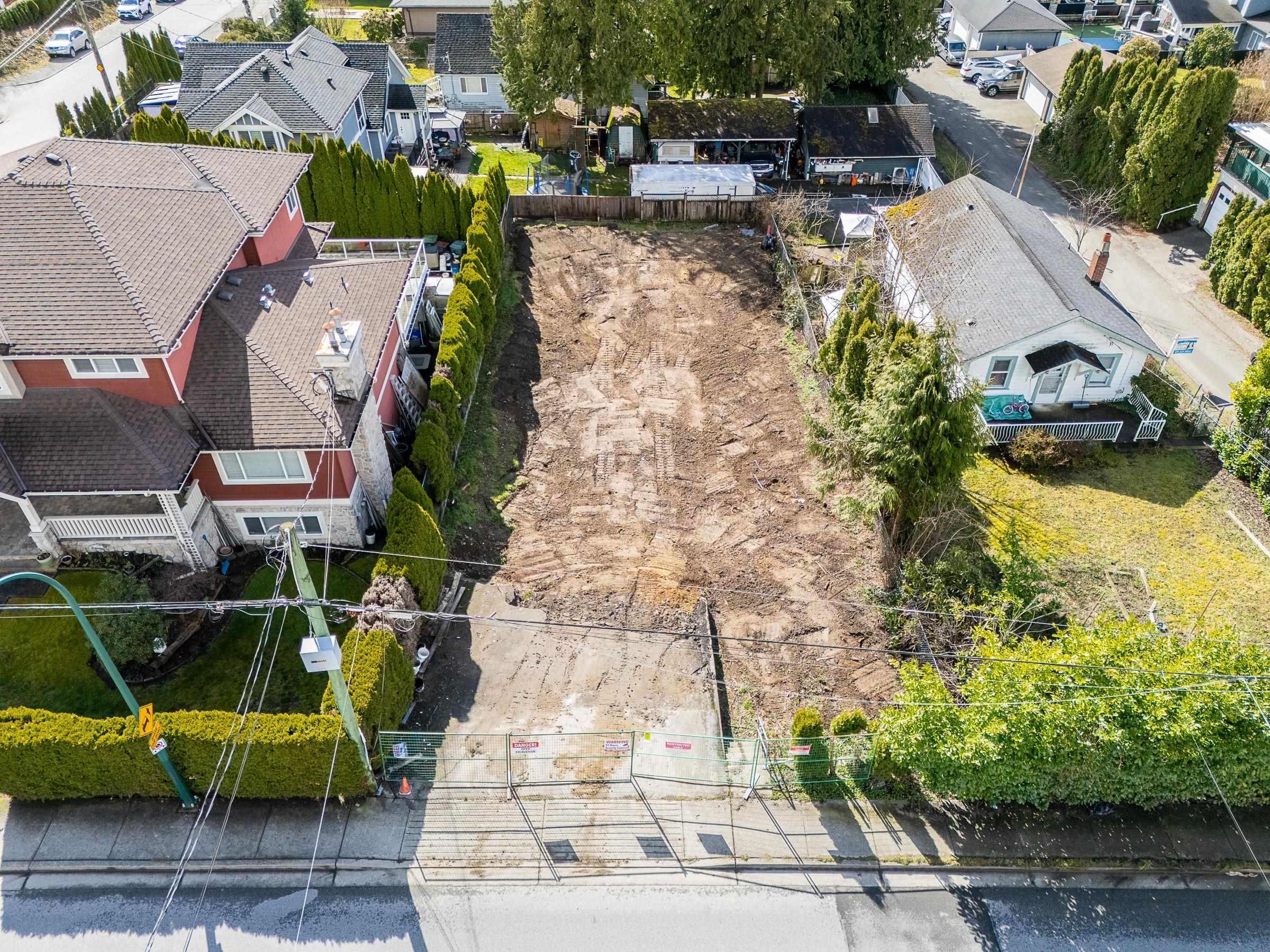 636 Rochester Avenue, Coquitlam, BC V3K 2V7