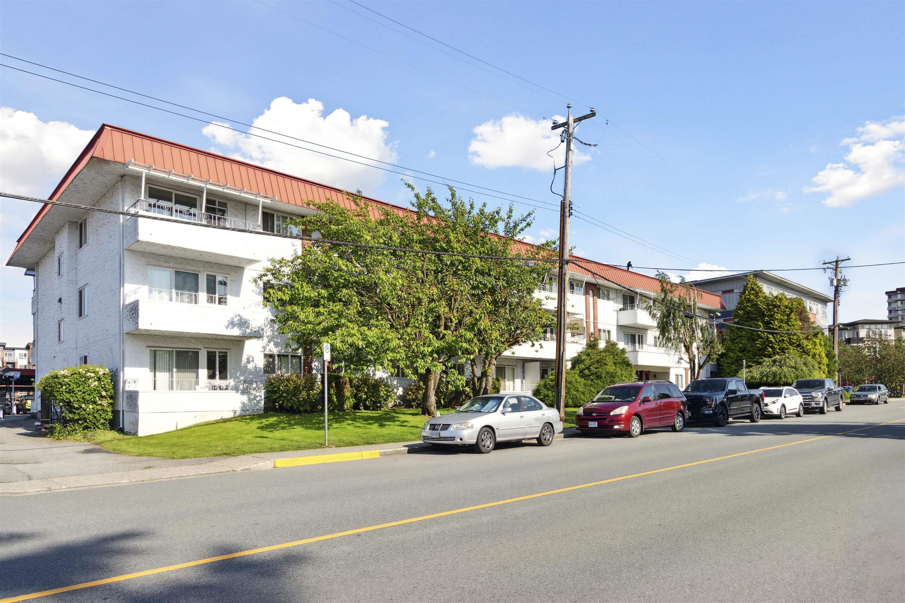 12096 222 Street #212, Maple Ridge, BC V2X 5W1