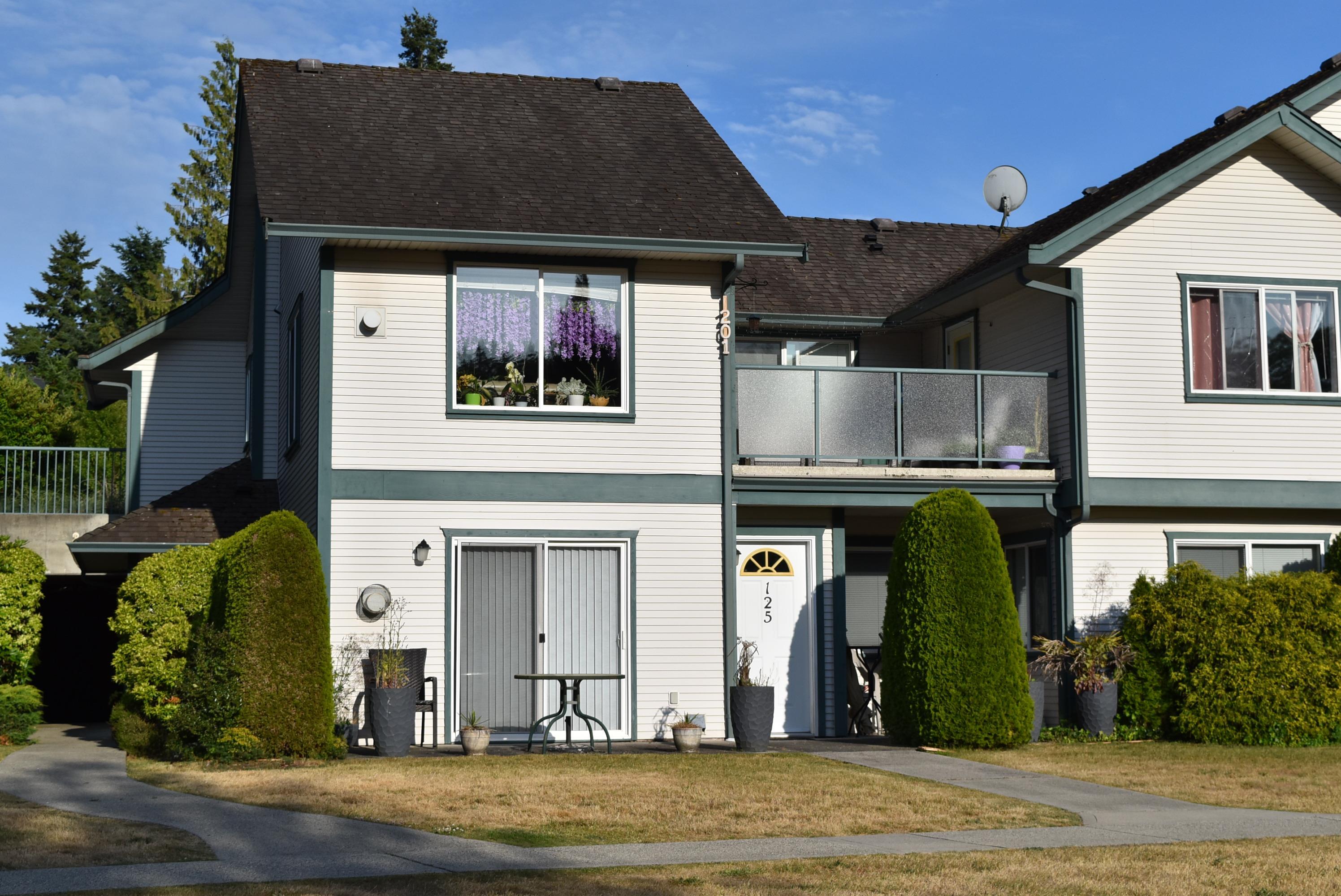 5711 Ebbtide Street #125, Sechelt, BC V7Z 0J5