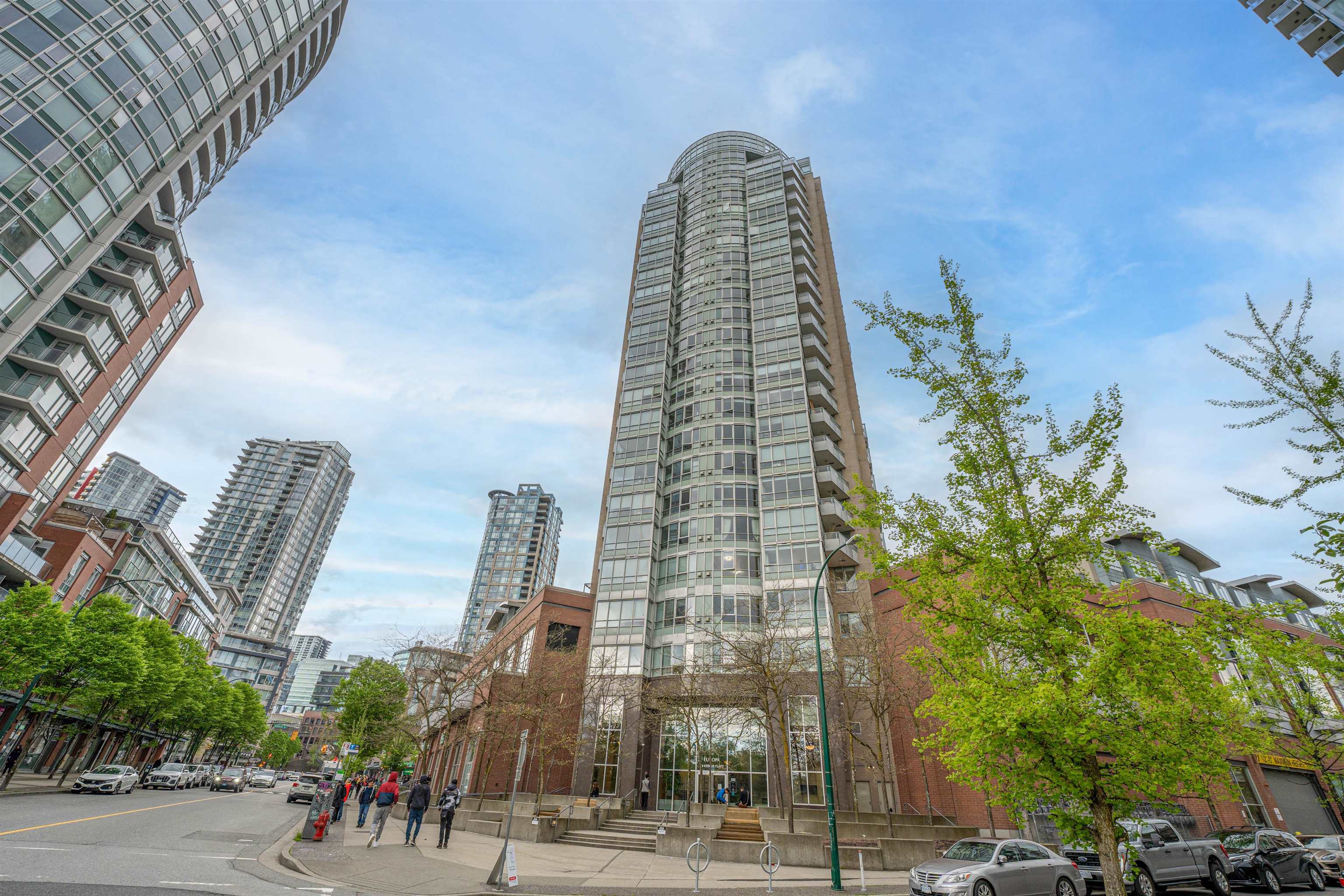 63 Keefer Place #1510, Vancouver, BC V6B 6N6