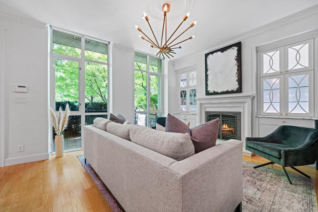 471 Beach Crescent, Vancouver, BC V6Z 3B9
