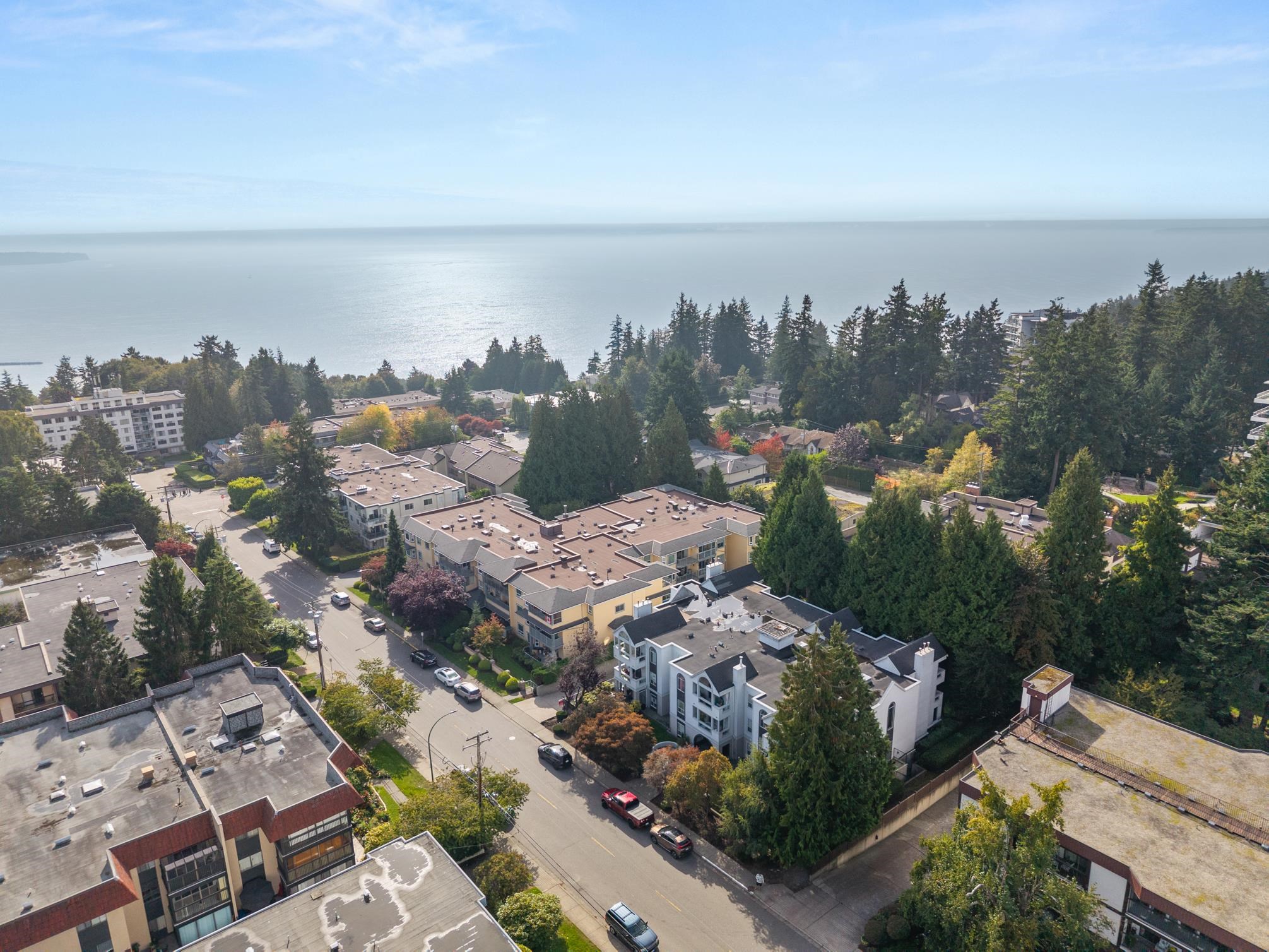 1473 Blackwood Street #103, White Rock, BC V4B 3V6