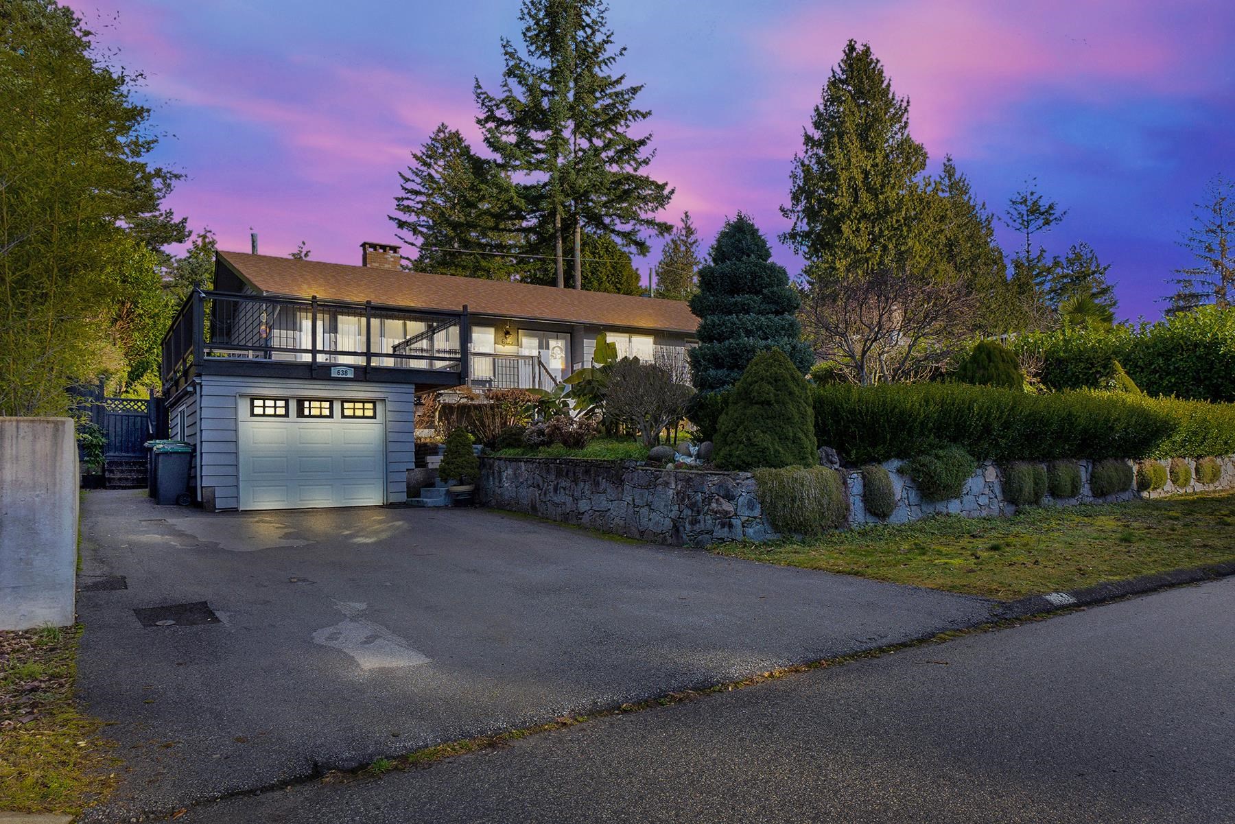 638 Elstree Place, North Vancouver, BC V7N 2Y3