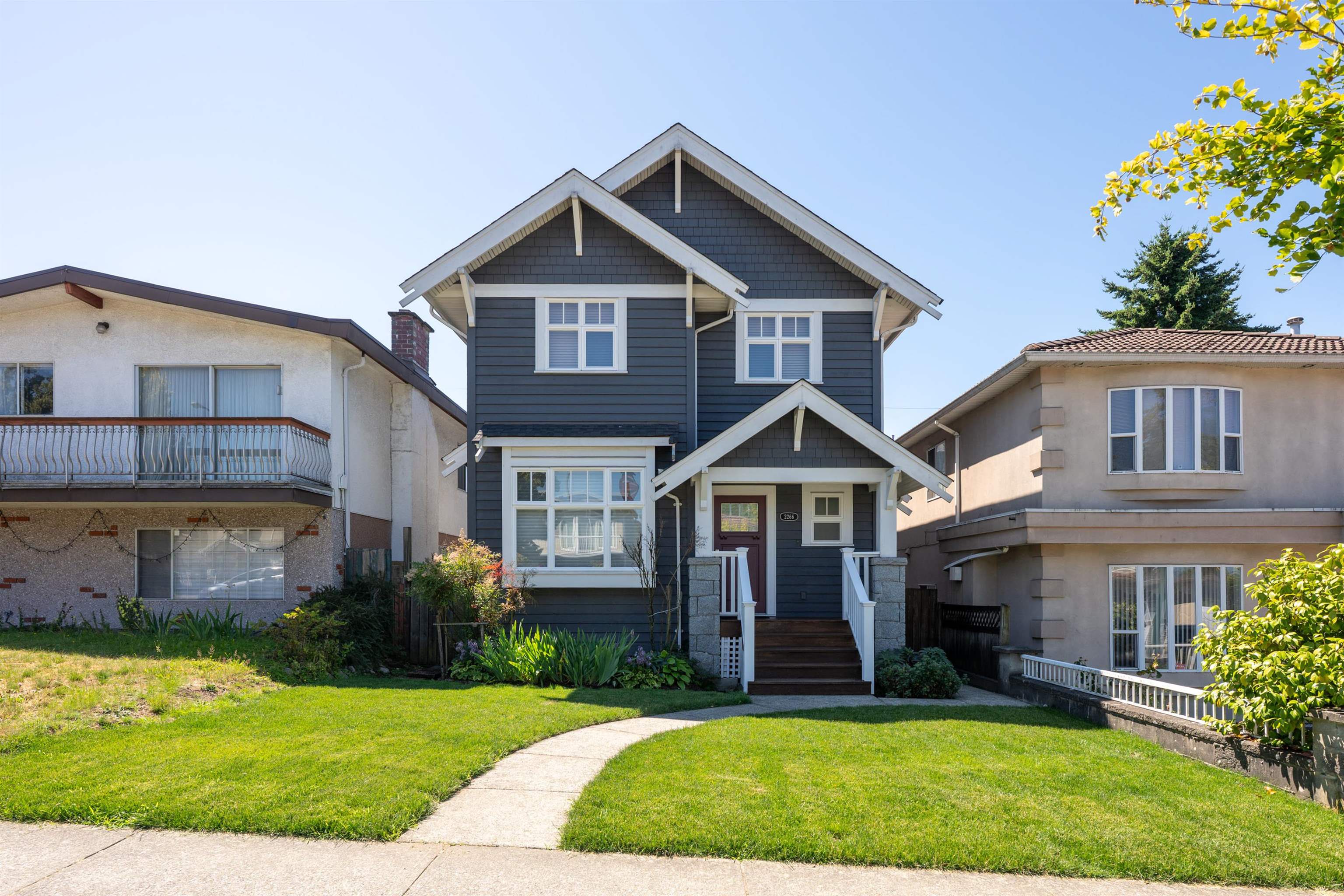 2266 East 54th Avenue, Vancouver, BC V5P 1Y7